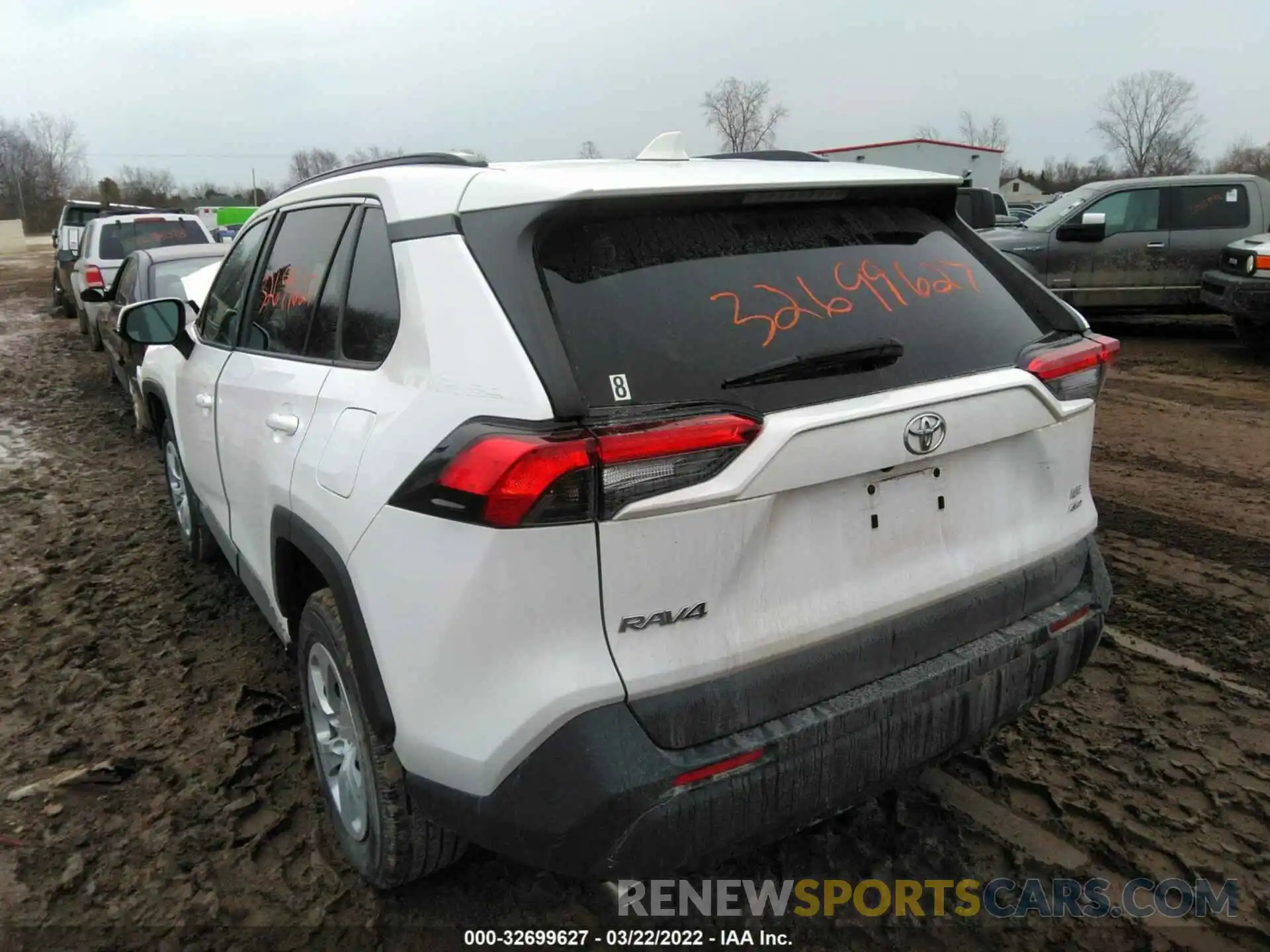 3 Фотография поврежденного автомобиля 2T3G1RFV3KC041354 TOYOTA RAV4 2019