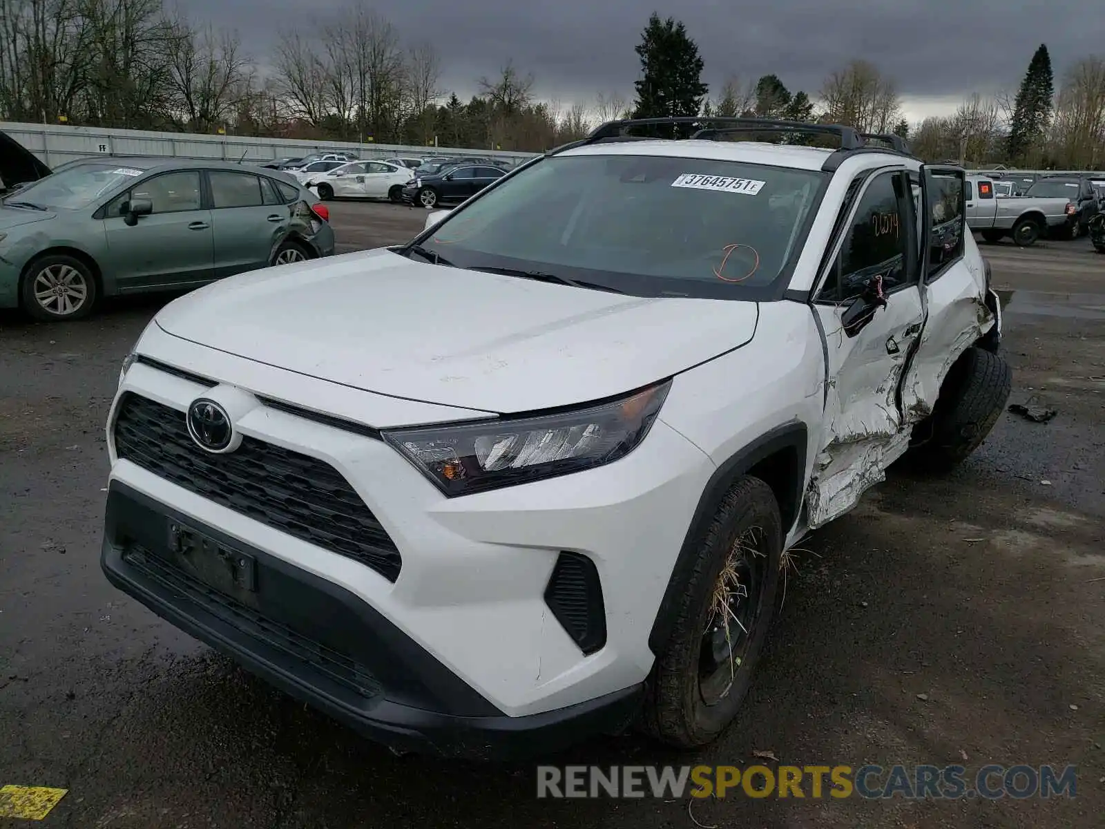 2 Photograph of a damaged car 2T3G1RFV3KC049258 TOYOTA RAV4 2019