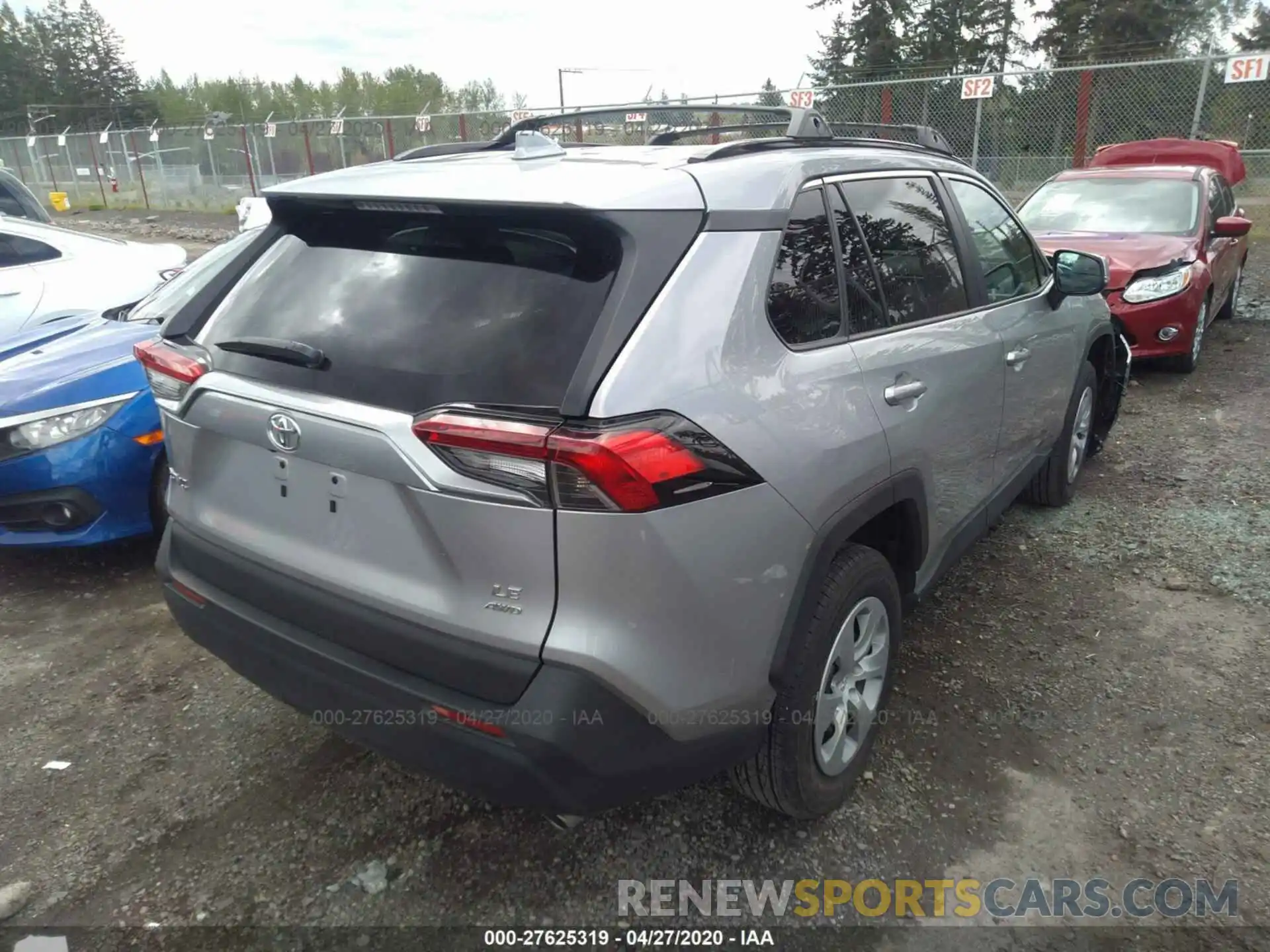 4 Photograph of a damaged car 2T3G1RFV3KC051317 TOYOTA RAV4 2019