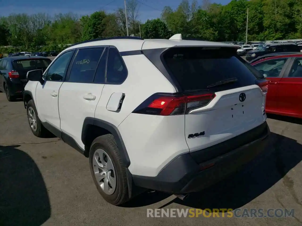 3 Фотография поврежденного автомобиля 2T3G1RFV3KC056520 TOYOTA RAV4 2019