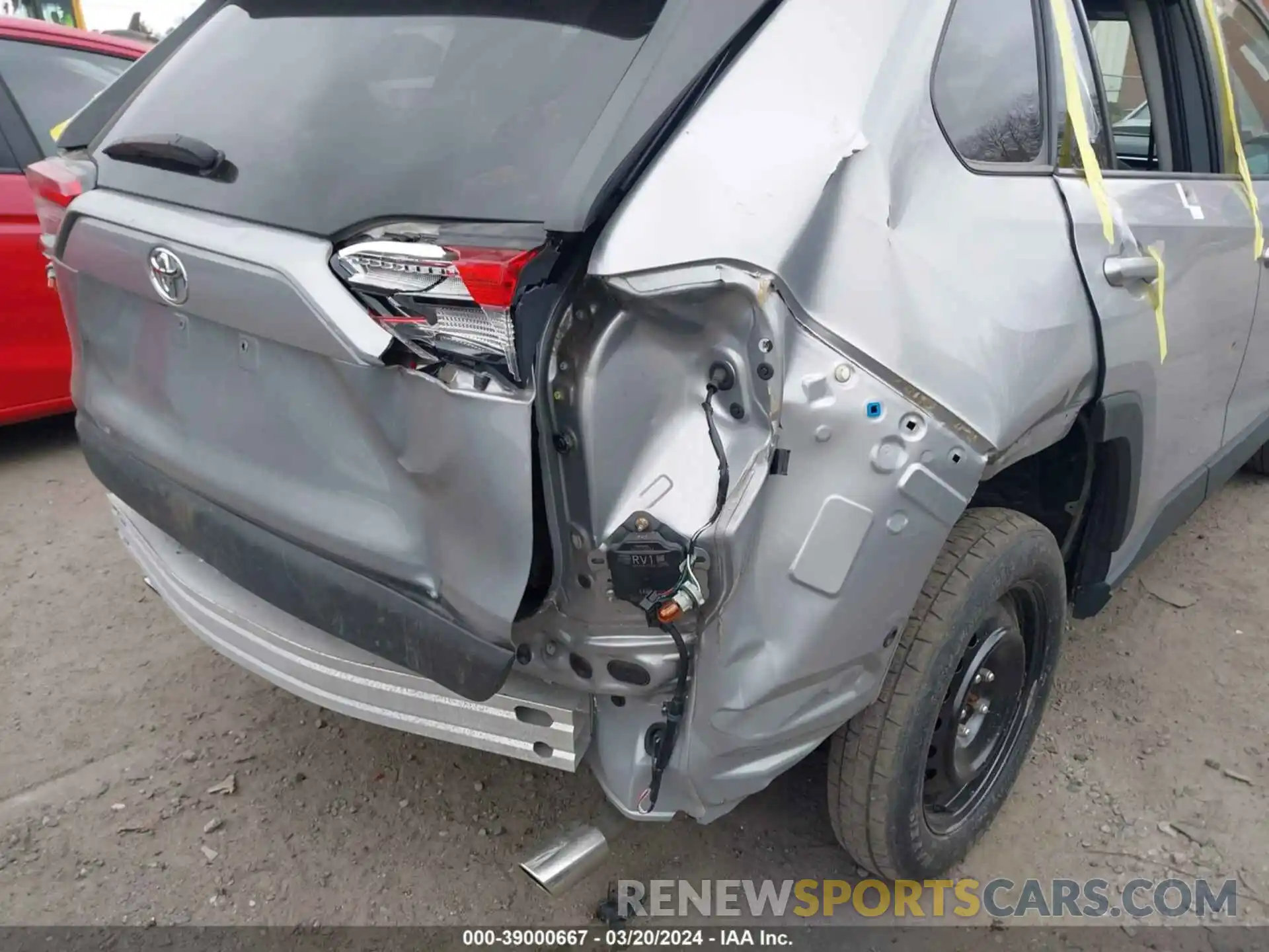 6 Photograph of a damaged car 2T3G1RFV3KW030465 TOYOTA RAV4 2019