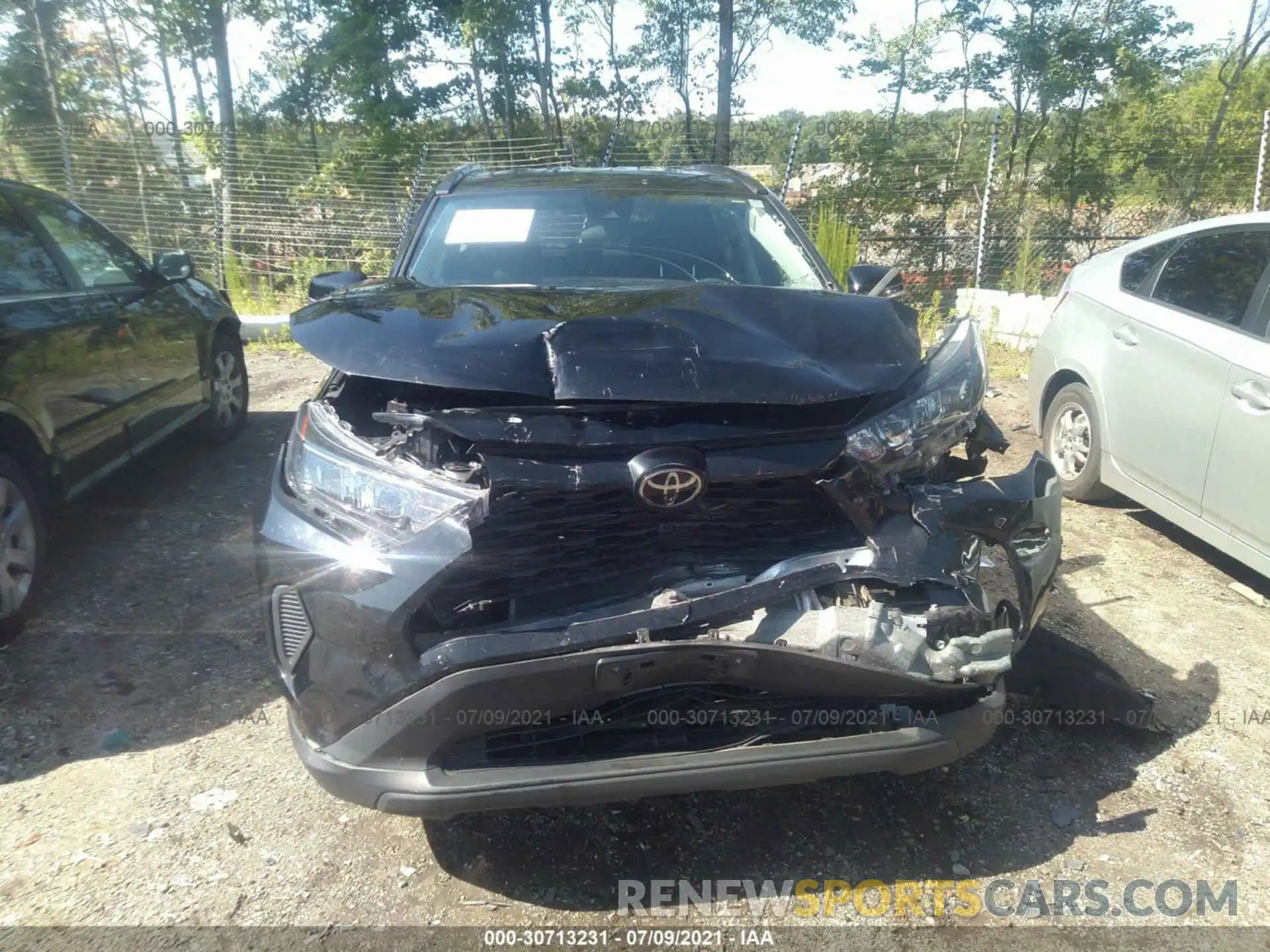 6 Photograph of a damaged car 2T3G1RFV3KW050702 TOYOTA RAV4 2019