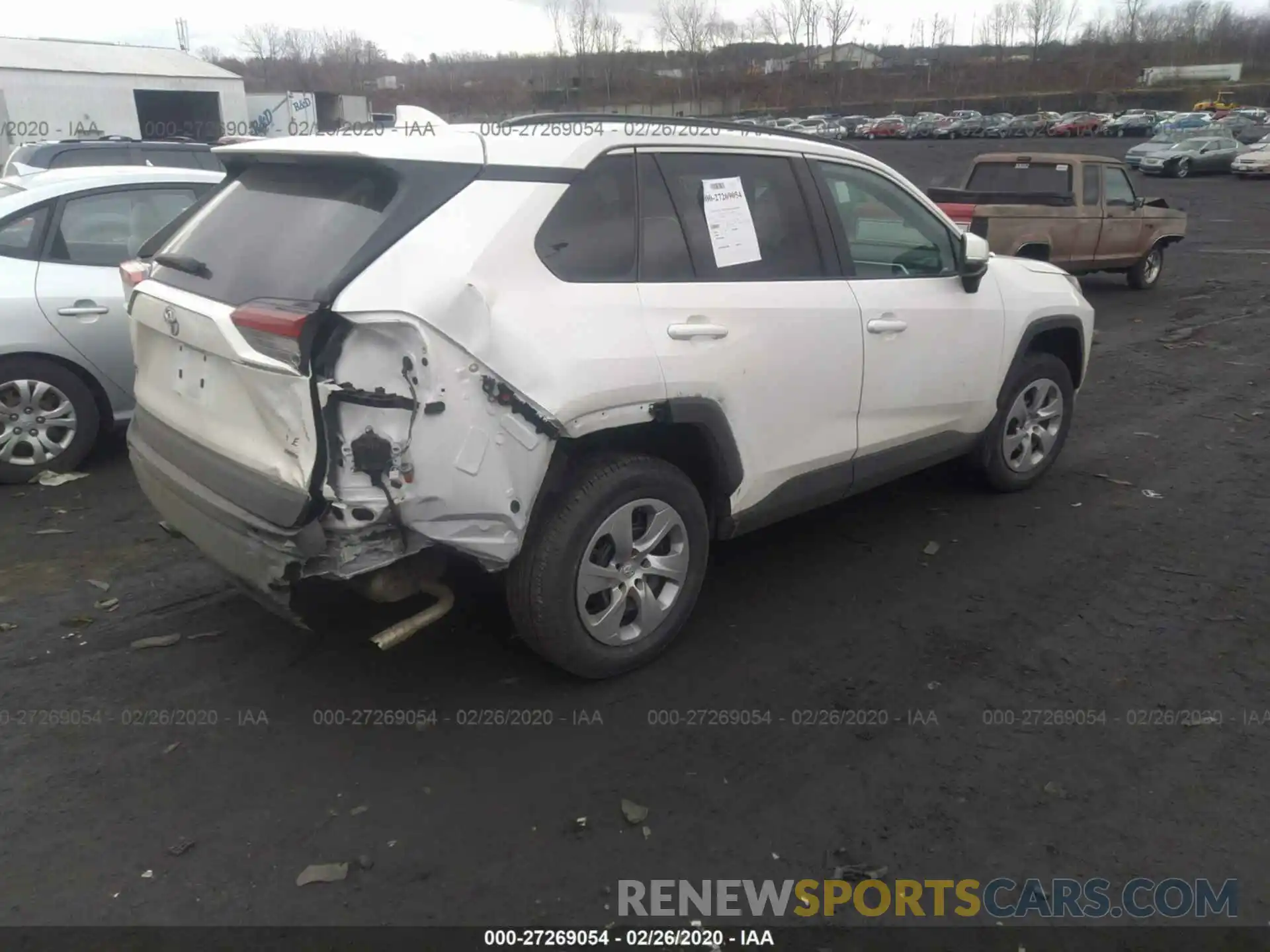 4 Photograph of a damaged car 2T3G1RFV3KW051140 TOYOTA RAV4 2019