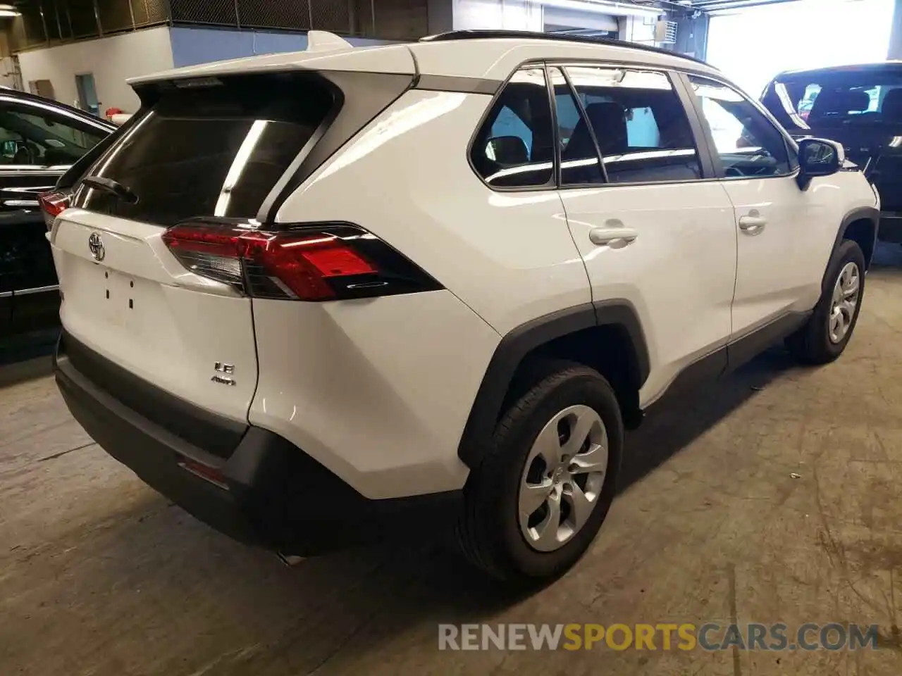 4 Фотография поврежденного автомобиля 2T3G1RFV4KC004636 TOYOTA RAV4 2019