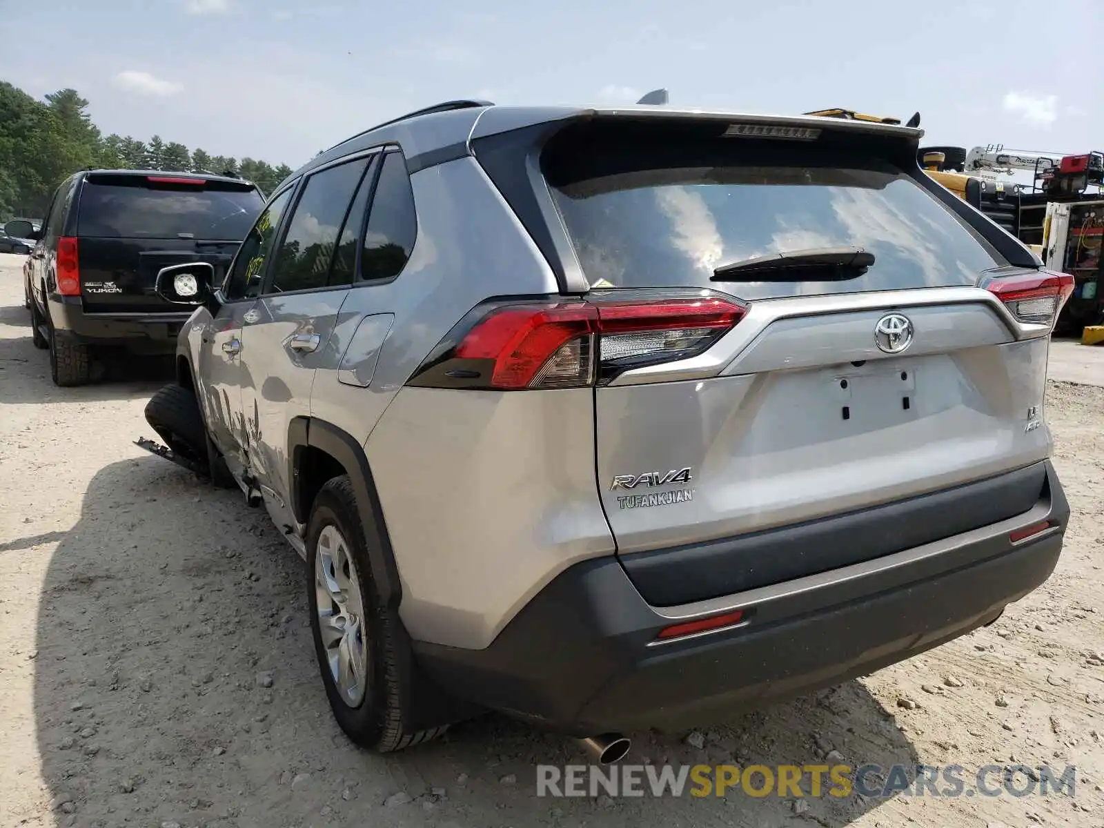 3 Photograph of a damaged car 2T3G1RFV4KC004992 TOYOTA RAV4 2019