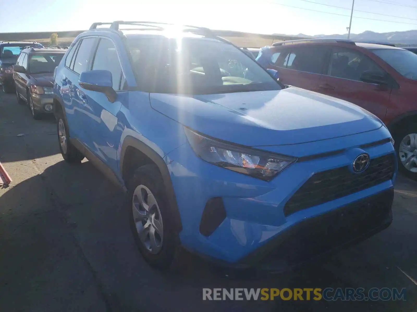 1 Photograph of a damaged car 2T3G1RFV4KW004411 TOYOTA RAV4 2019