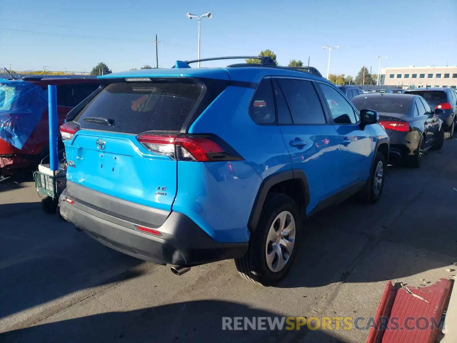 4 Photograph of a damaged car 2T3G1RFV4KW004411 TOYOTA RAV4 2019