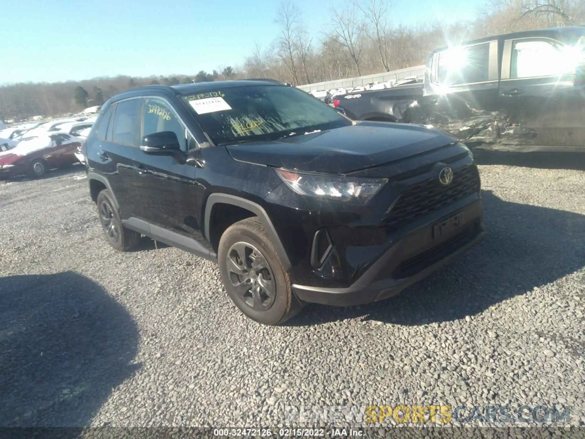 1 Photograph of a damaged car 2T3G1RFV4KW010368 TOYOTA RAV4 2019