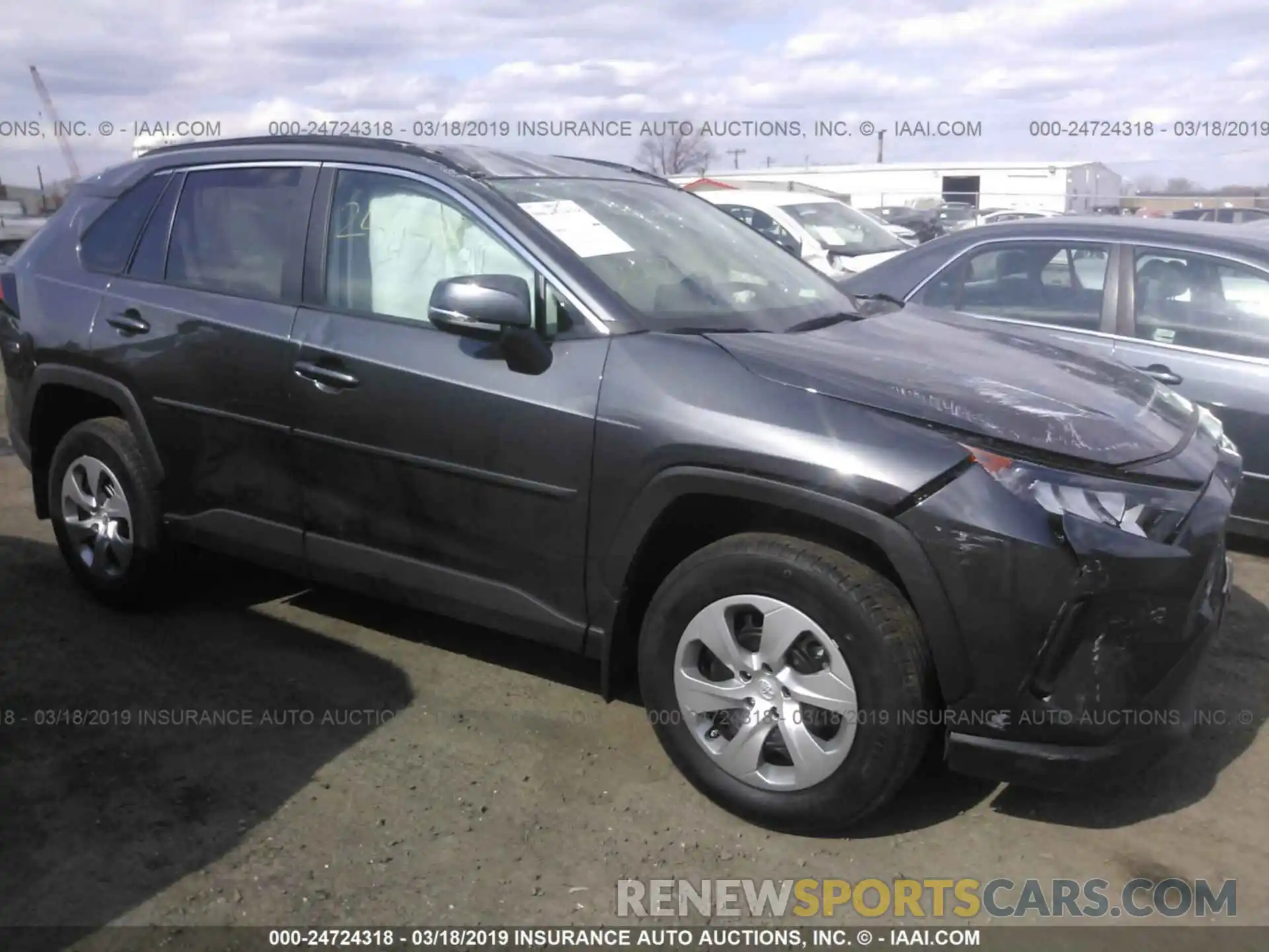 1 Photograph of a damaged car 2T3G1RFV4KW018731 TOYOTA RAV4 2019