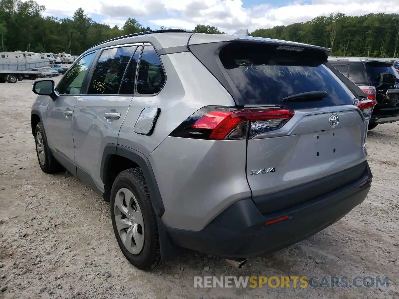 3 Photograph of a damaged car 2T3G1RFV4KW057626 TOYOTA RAV4 2019