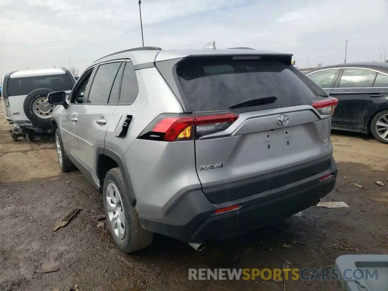 3 Photograph of a damaged car 2T3G1RFV4KW082722 TOYOTA RAV4 2019