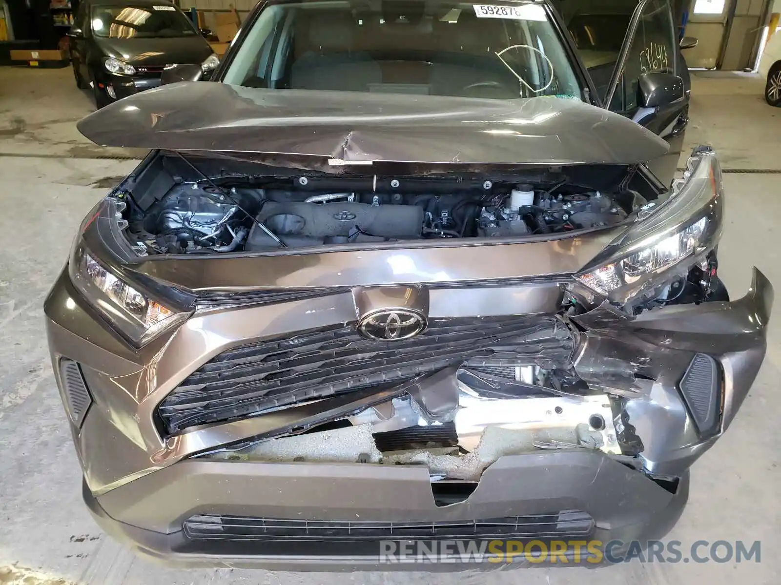 7 Photograph of a damaged car 2T3G1RFV4KW083126 TOYOTA RAV4 2019