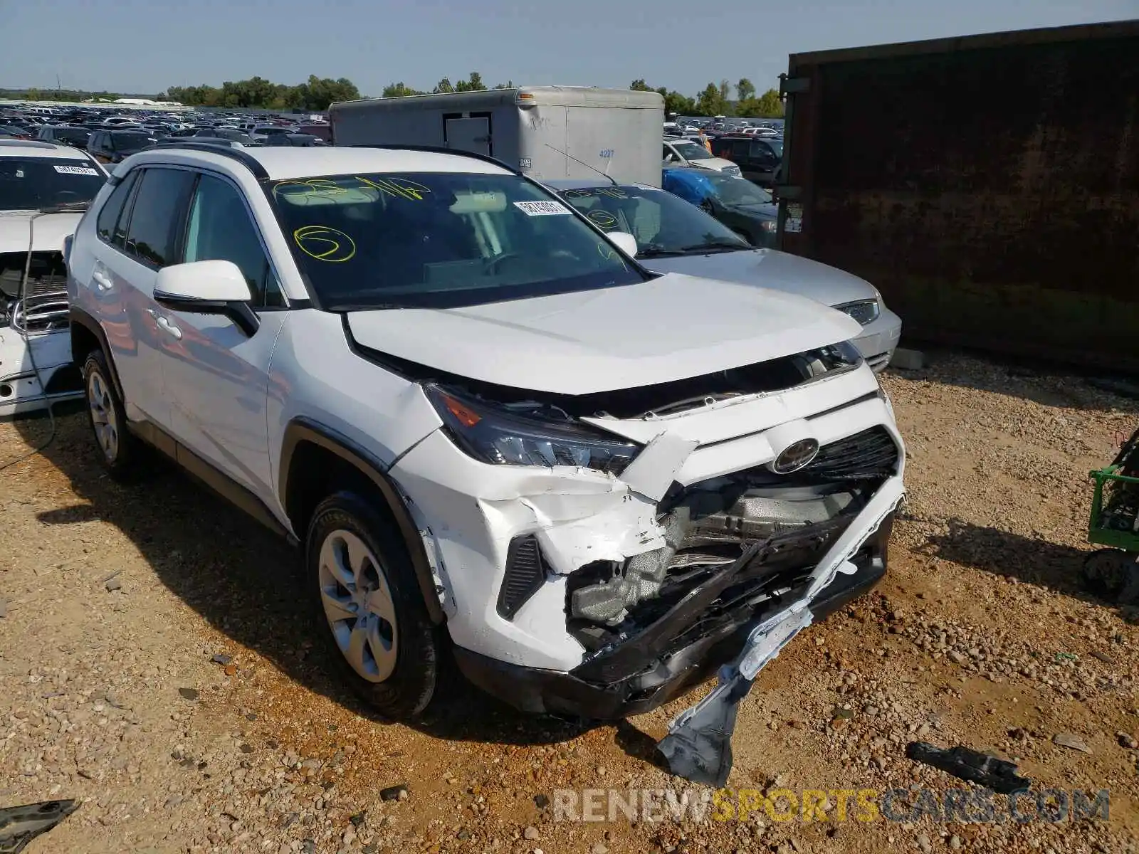 1 Photograph of a damaged car 2T3G1RFV5KC026614 TOYOTA RAV4 2019