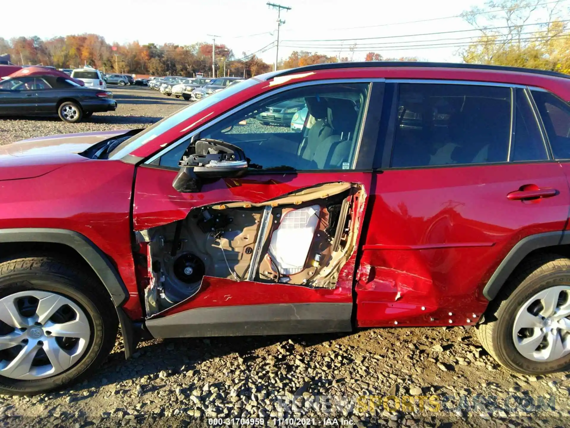 6 Photograph of a damaged car 2T3G1RFV5KC049682 TOYOTA RAV4 2019