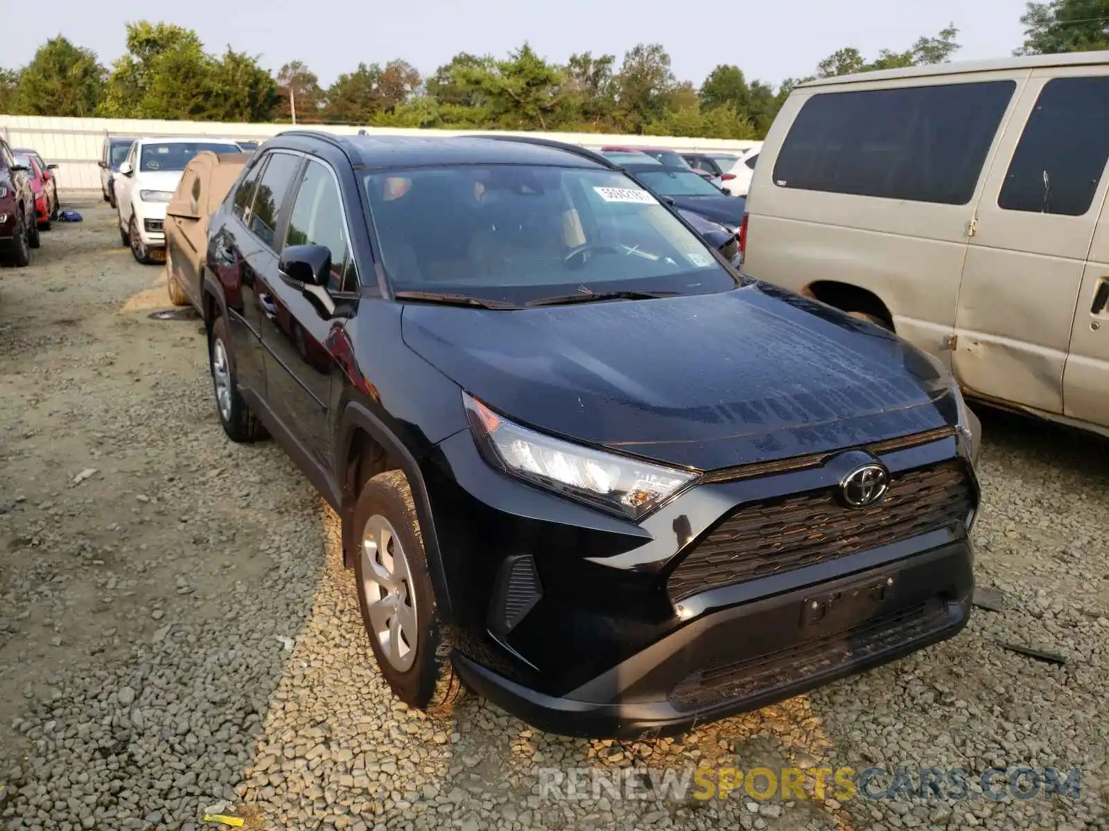 1 Photograph of a damaged car 2T3G1RFV5KC058947 TOYOTA RAV4 2019