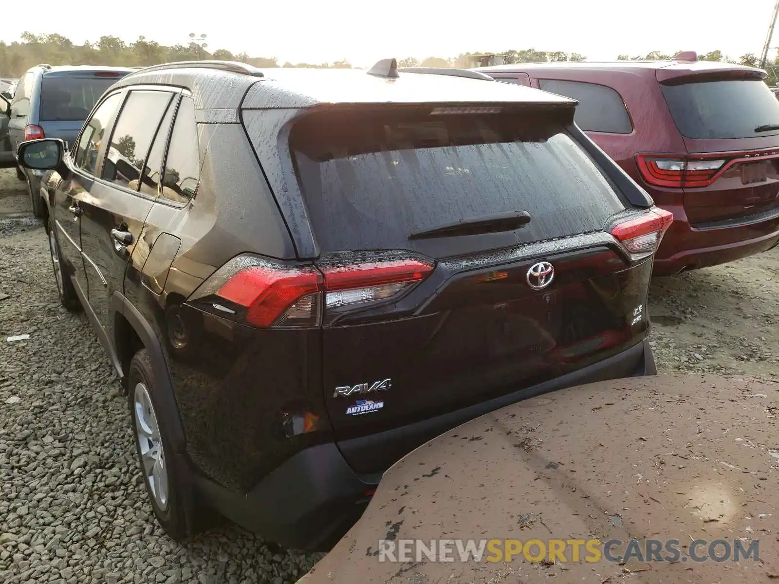 3 Photograph of a damaged car 2T3G1RFV5KC058947 TOYOTA RAV4 2019