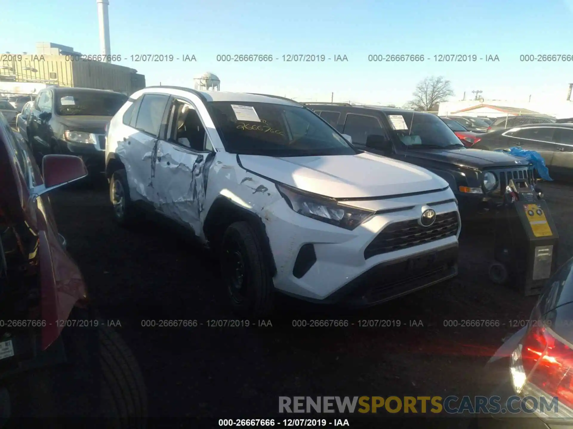 1 Photograph of a damaged car 2T3G1RFV5KW017121 TOYOTA RAV4 2019