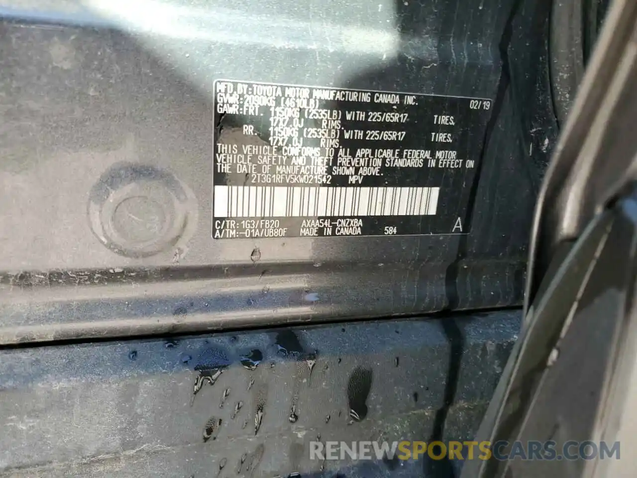 13 Photograph of a damaged car 2T3G1RFV5KW021542 TOYOTA RAV4 2019