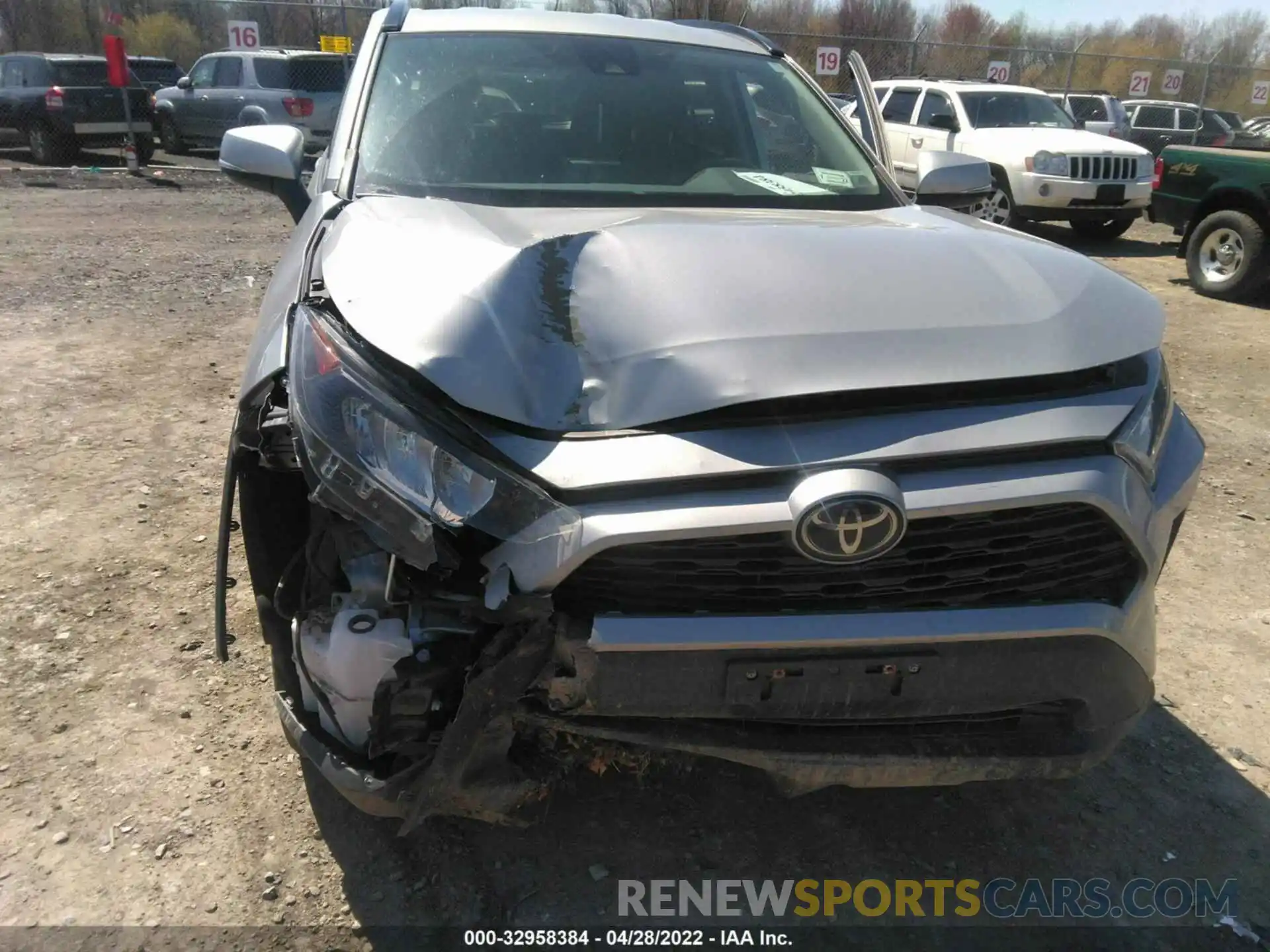 6 Photograph of a damaged car 2T3G1RFV5KW026224 TOYOTA RAV4 2019