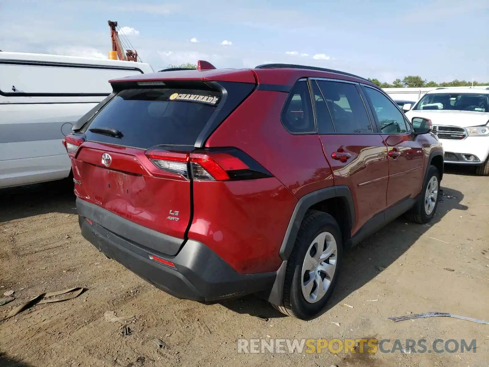 4 Photograph of a damaged car 2T3G1RFV5KW041760 TOYOTA RAV4 2019