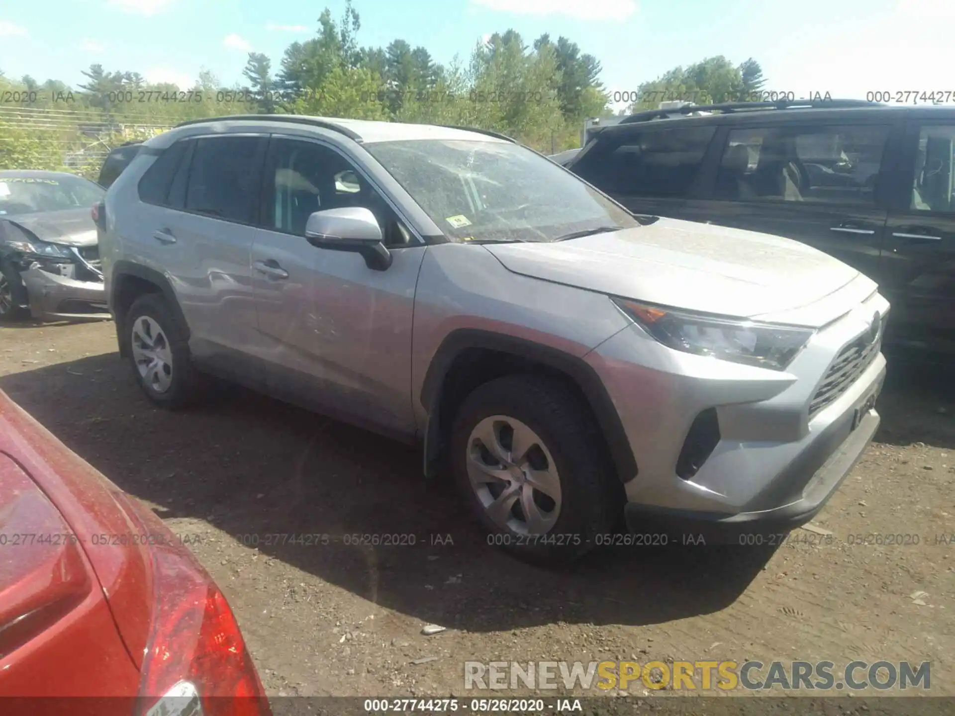 1 Photograph of a damaged car 2T3G1RFV5KW057344 TOYOTA RAV4 2019