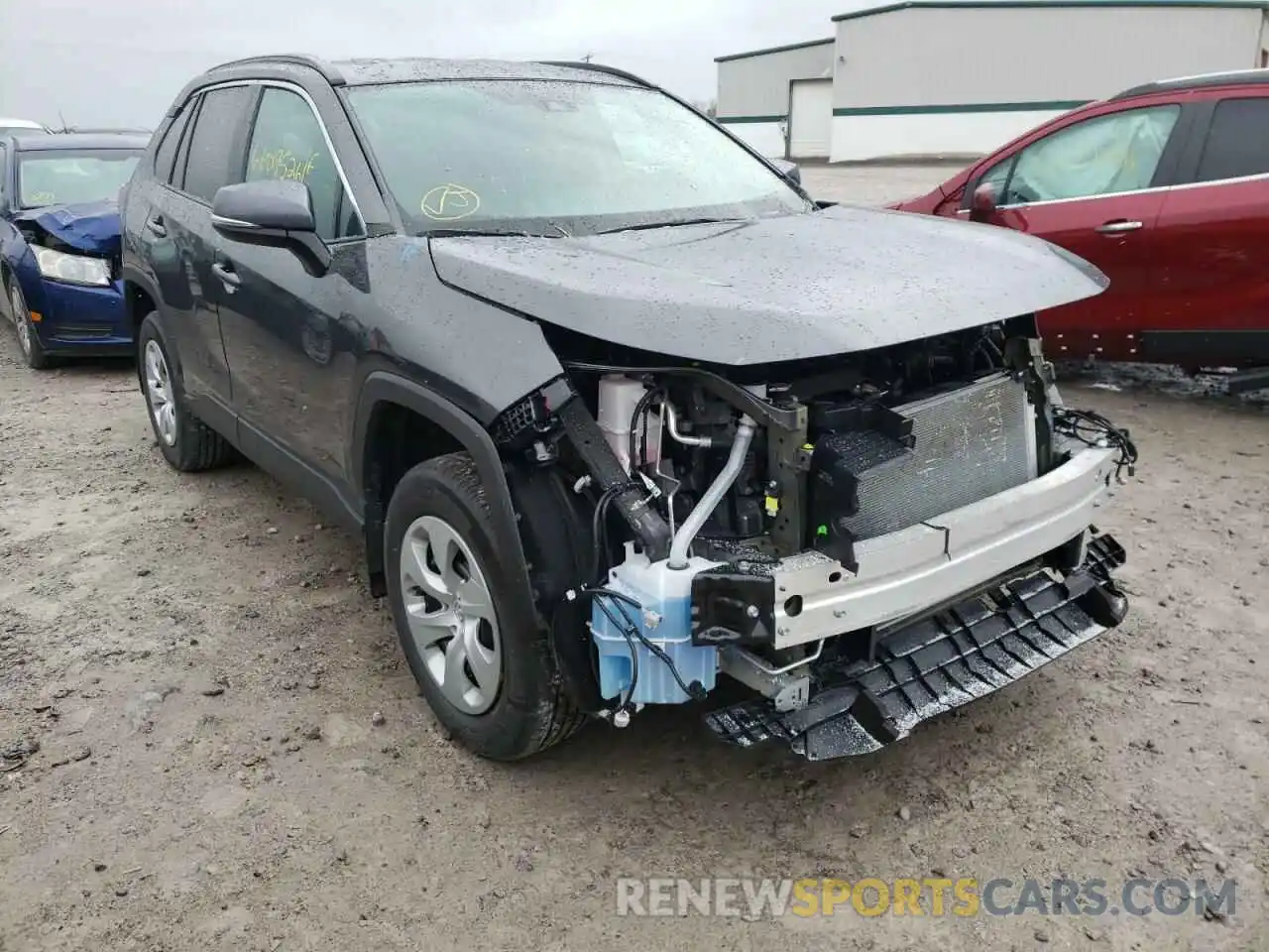 1 Photograph of a damaged car 2T3G1RFV5KW076752 TOYOTA RAV4 2019