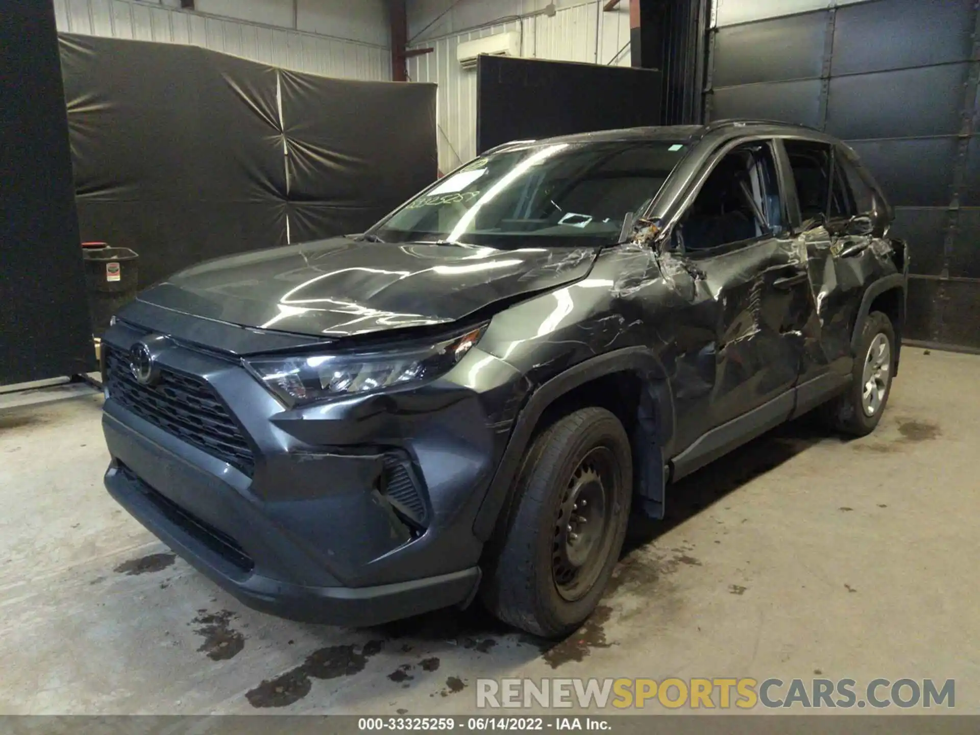 6 Photograph of a damaged car 2T3G1RFV6KC031434 TOYOTA RAV4 2019