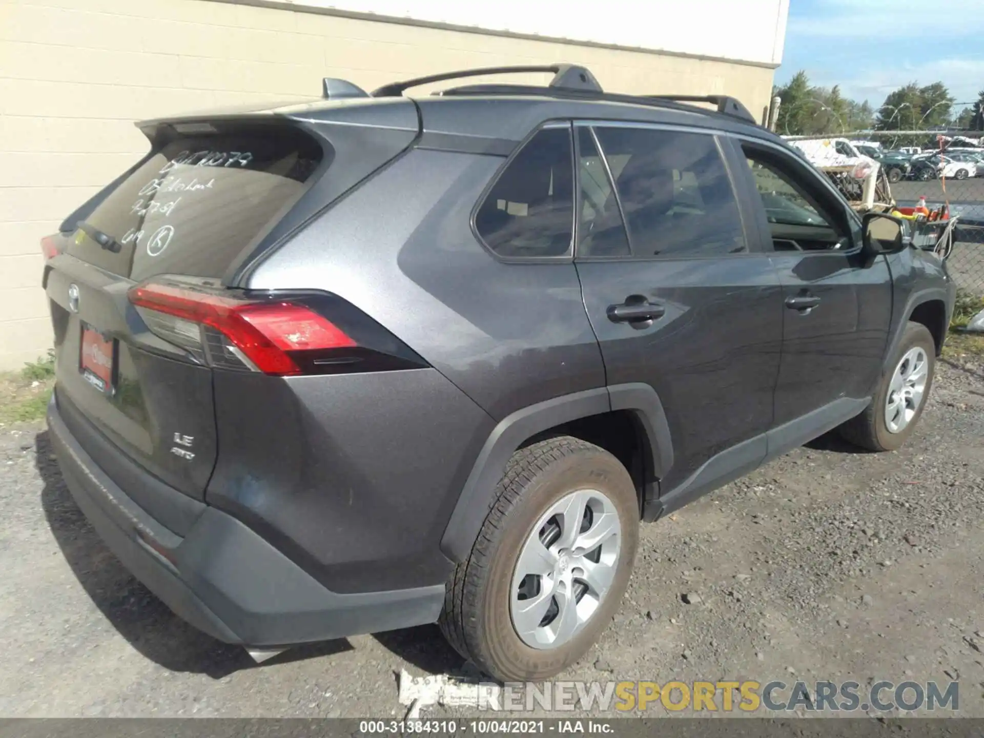 4 Photograph of a damaged car 2T3G1RFV6KC049304 TOYOTA RAV4 2019