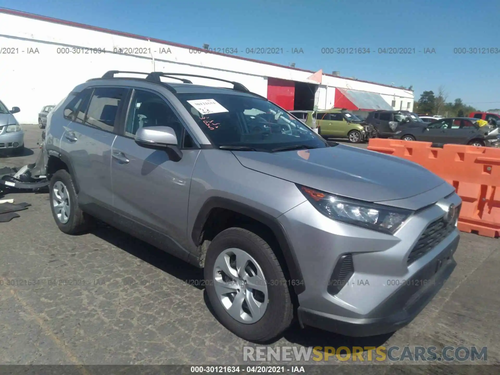 1 Photograph of a damaged car 2T3G1RFV6KC055118 TOYOTA RAV4 2019