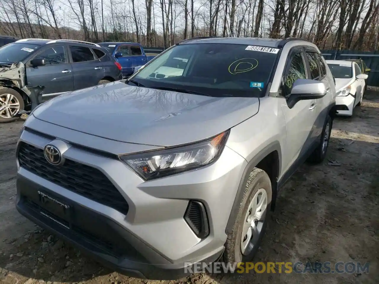 2 Photograph of a damaged car 2T3G1RFV6KW009786 TOYOTA RAV4 2019