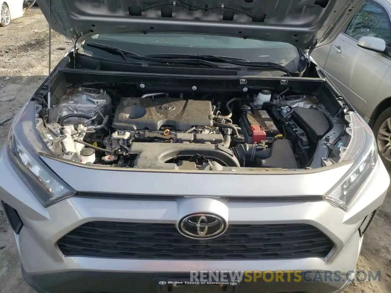 7 Photograph of a damaged car 2T3G1RFV6KW009786 TOYOTA RAV4 2019