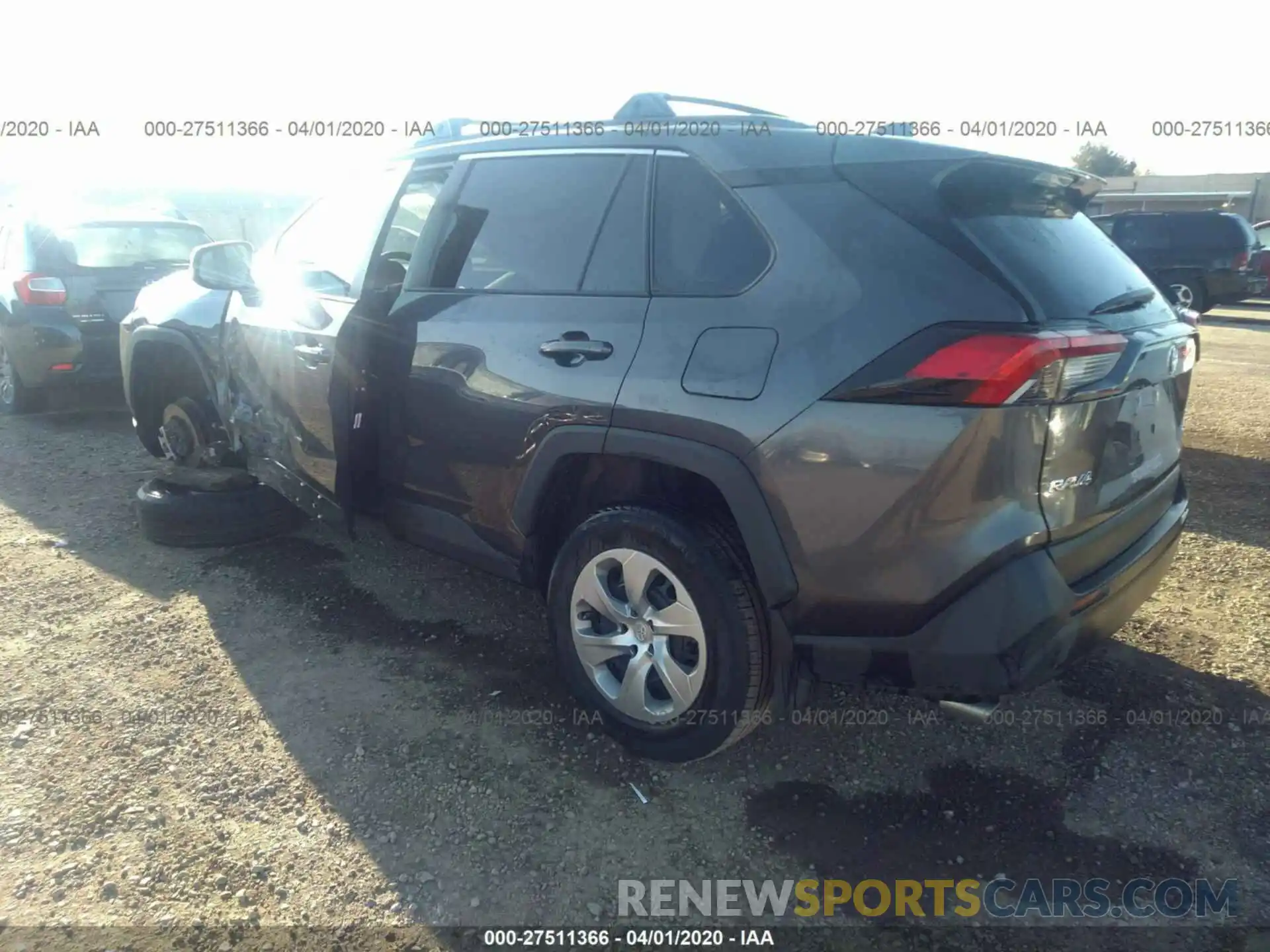 3 Фотография поврежденного автомобиля 2T3G1RFV6KW013577 TOYOTA RAV4 2019