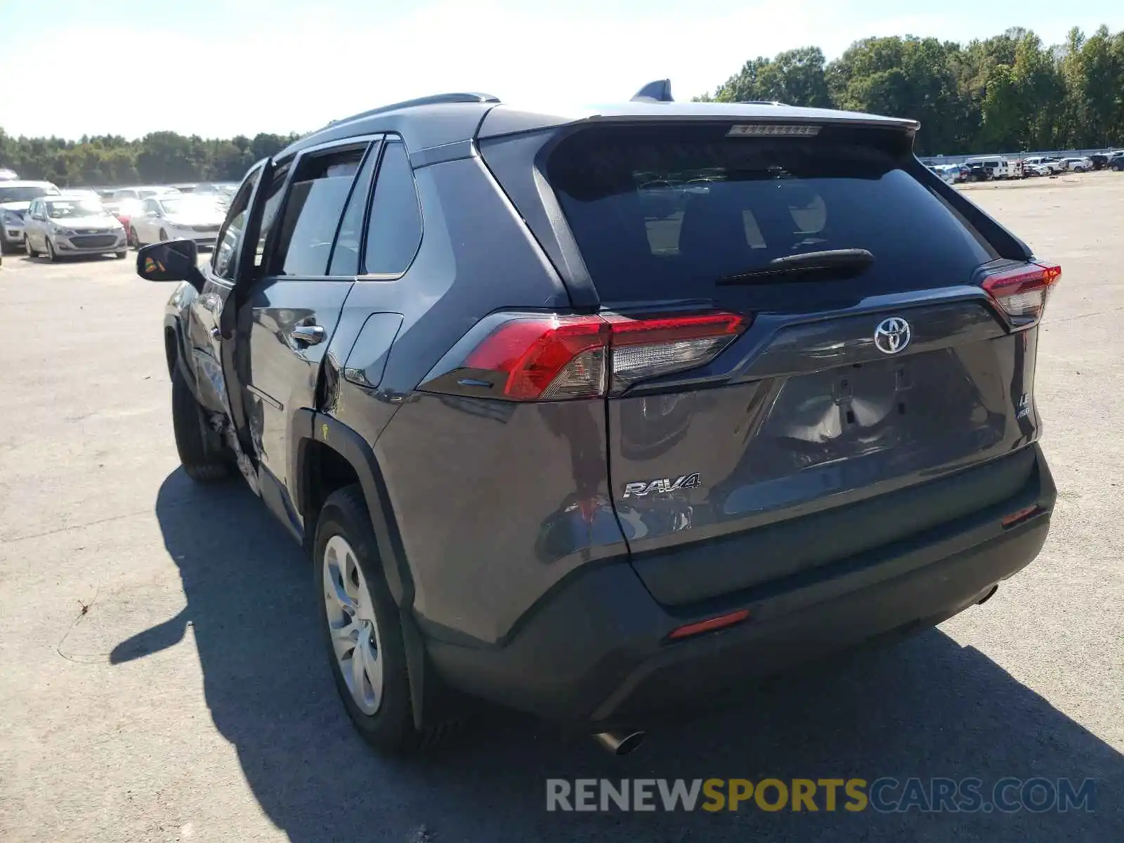 3 Photograph of a damaged car 2T3G1RFV6KW060706 TOYOTA RAV4 2019