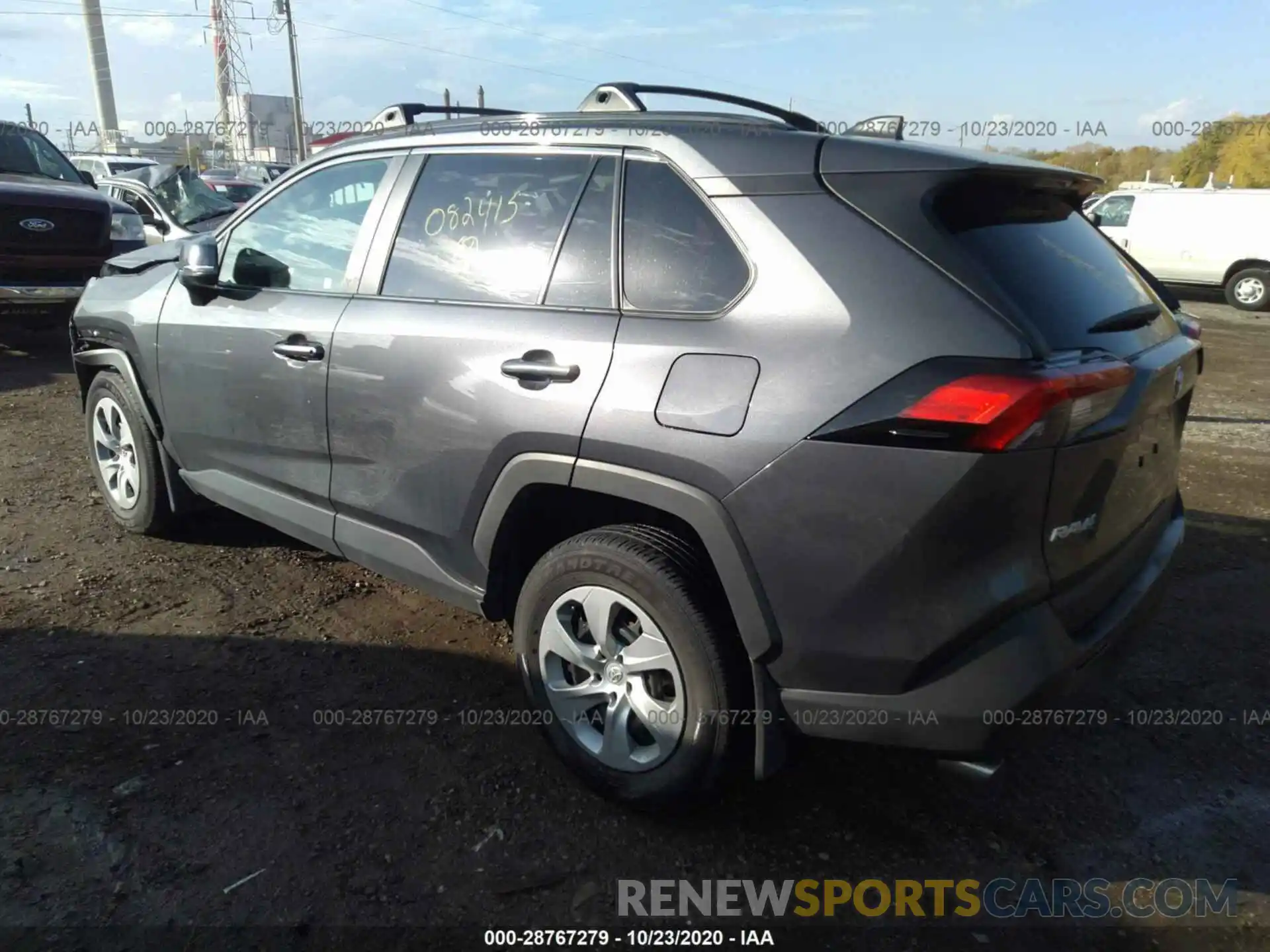 3 Photograph of a damaged car 2T3G1RFV6KW082415 TOYOTA RAV4 2019