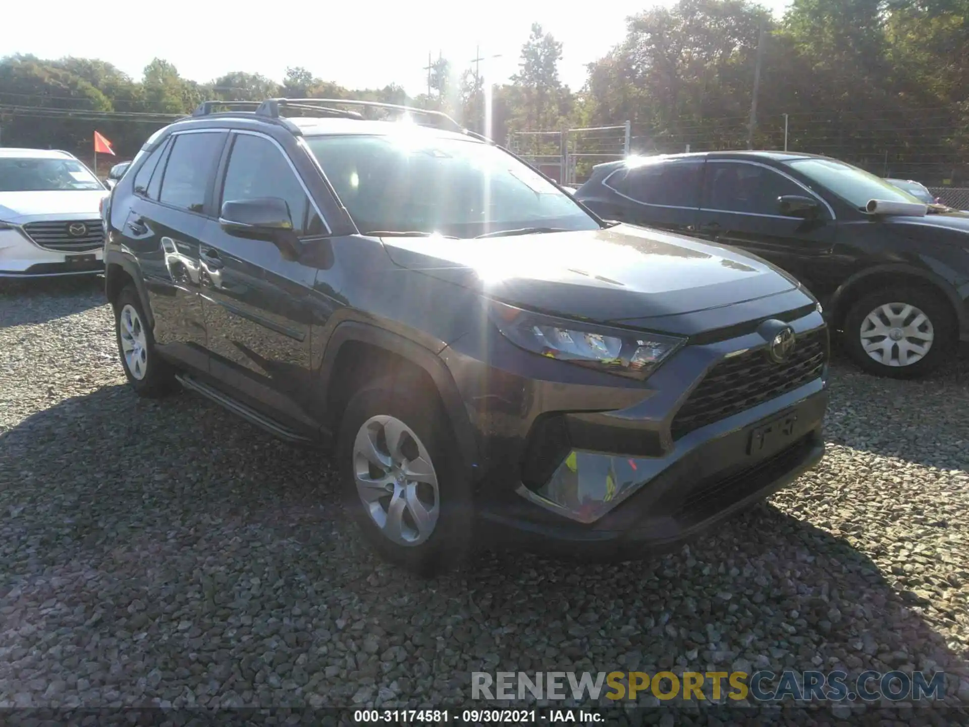 1 Photograph of a damaged car 2T3G1RFV7KC004744 TOYOTA RAV4 2019