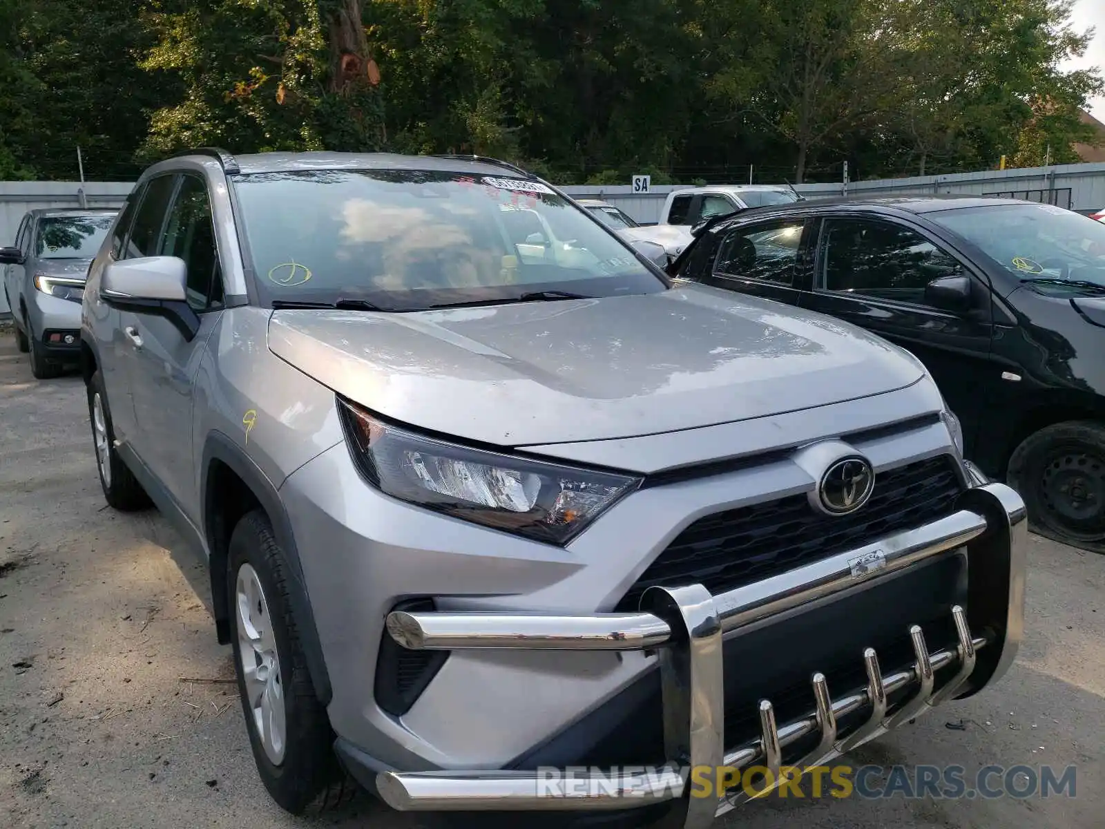 1 Photograph of a damaged car 2T3G1RFV7KC005389 TOYOTA RAV4 2019