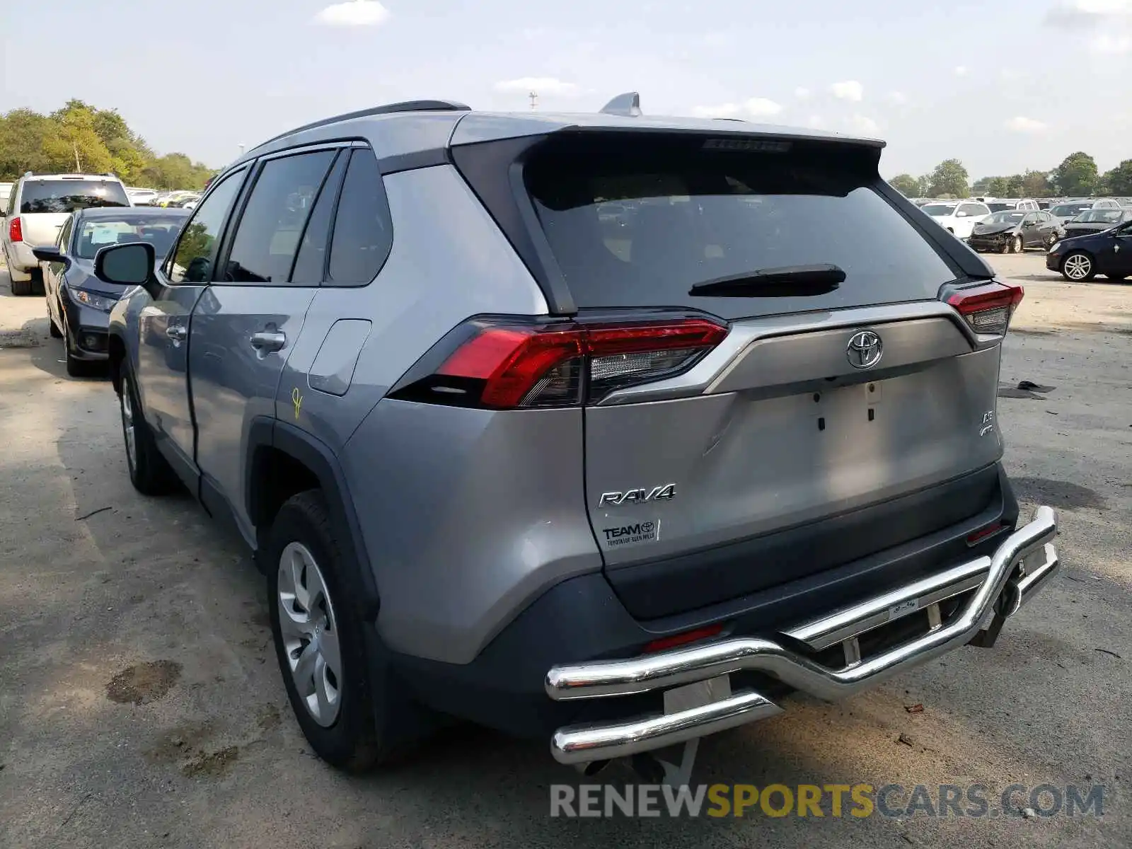 3 Photograph of a damaged car 2T3G1RFV7KC005389 TOYOTA RAV4 2019