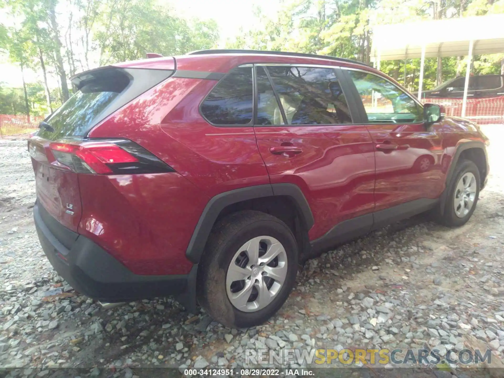 4 Photograph of a damaged car 2T3G1RFV7KC007059 TOYOTA RAV4 2019