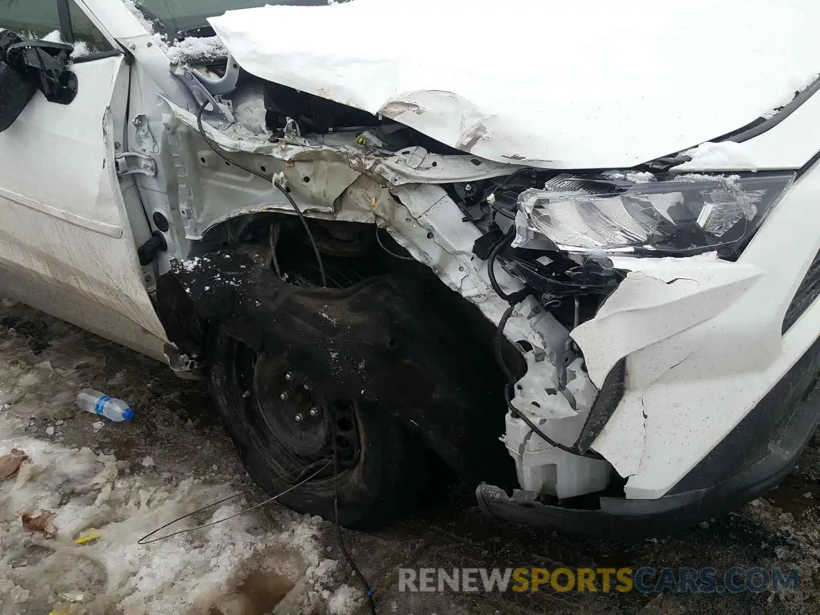 9 Photograph of a damaged car 2T3G1RFV7KC010219 TOYOTA RAV4 2019