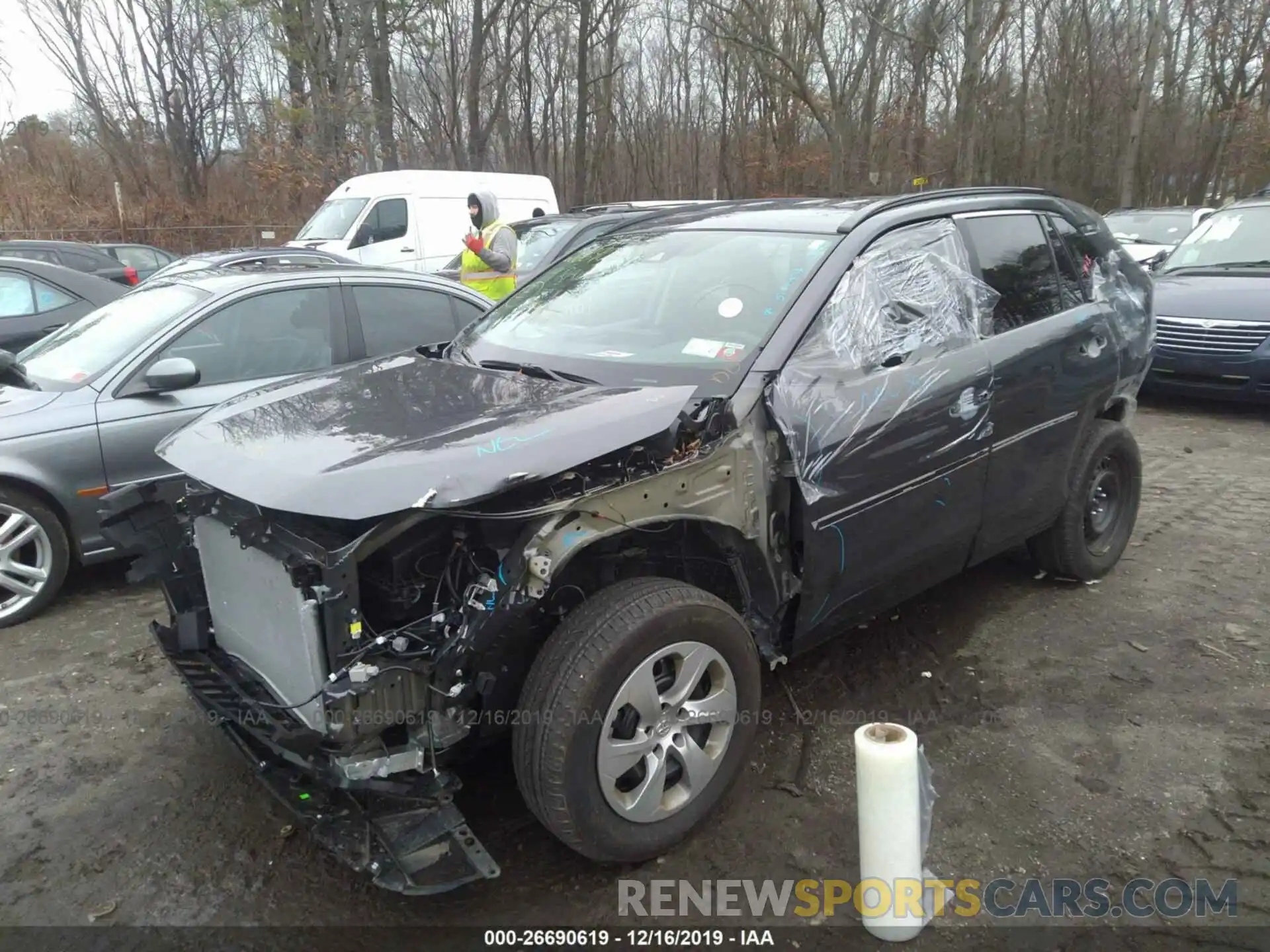 2 Фотография поврежденного автомобиля 2T3G1RFV7KC014285 TOYOTA RAV4 2019