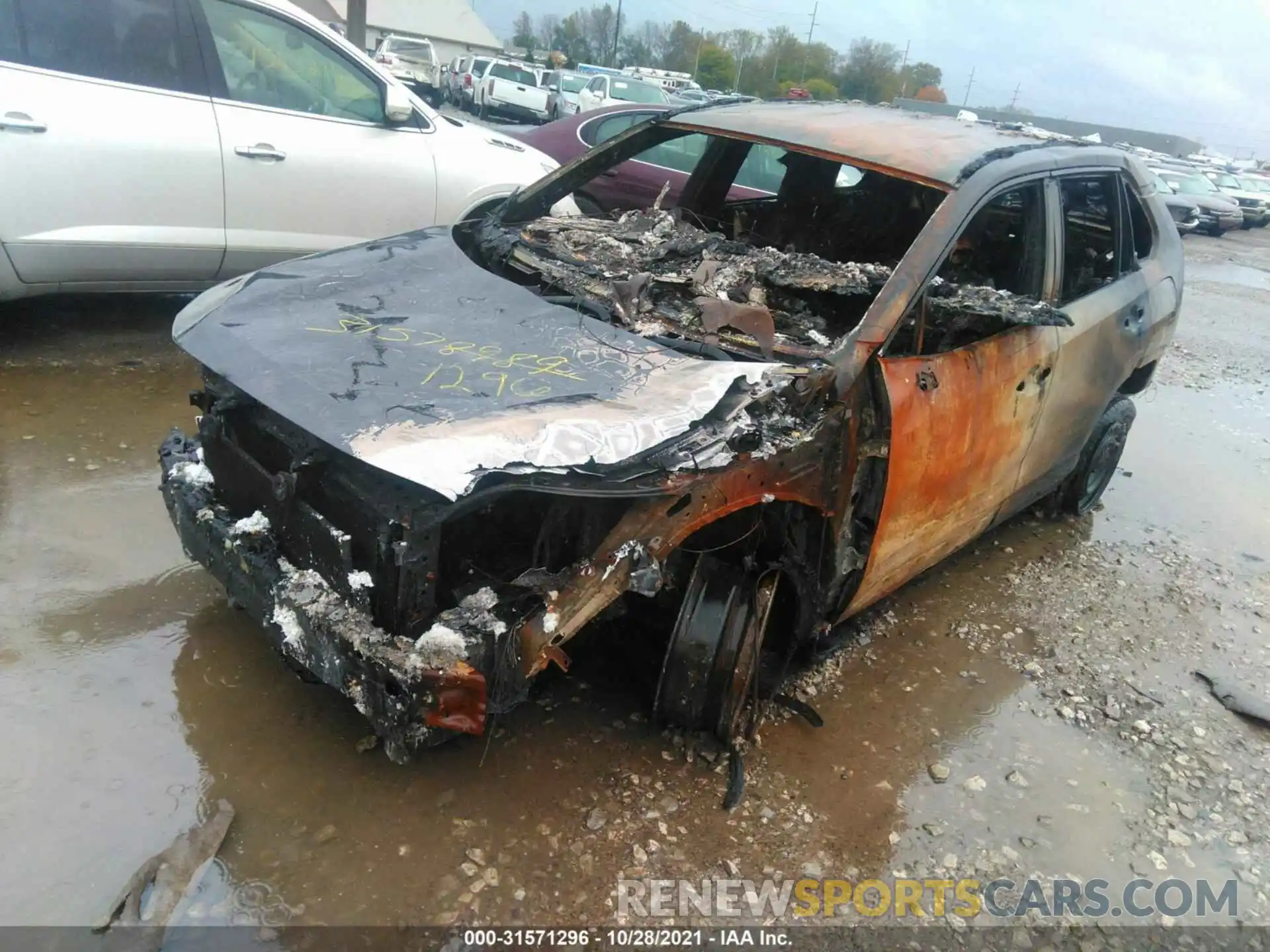 2 Photograph of a damaged car 2T3G1RFV7KC023391 TOYOTA RAV4 2019