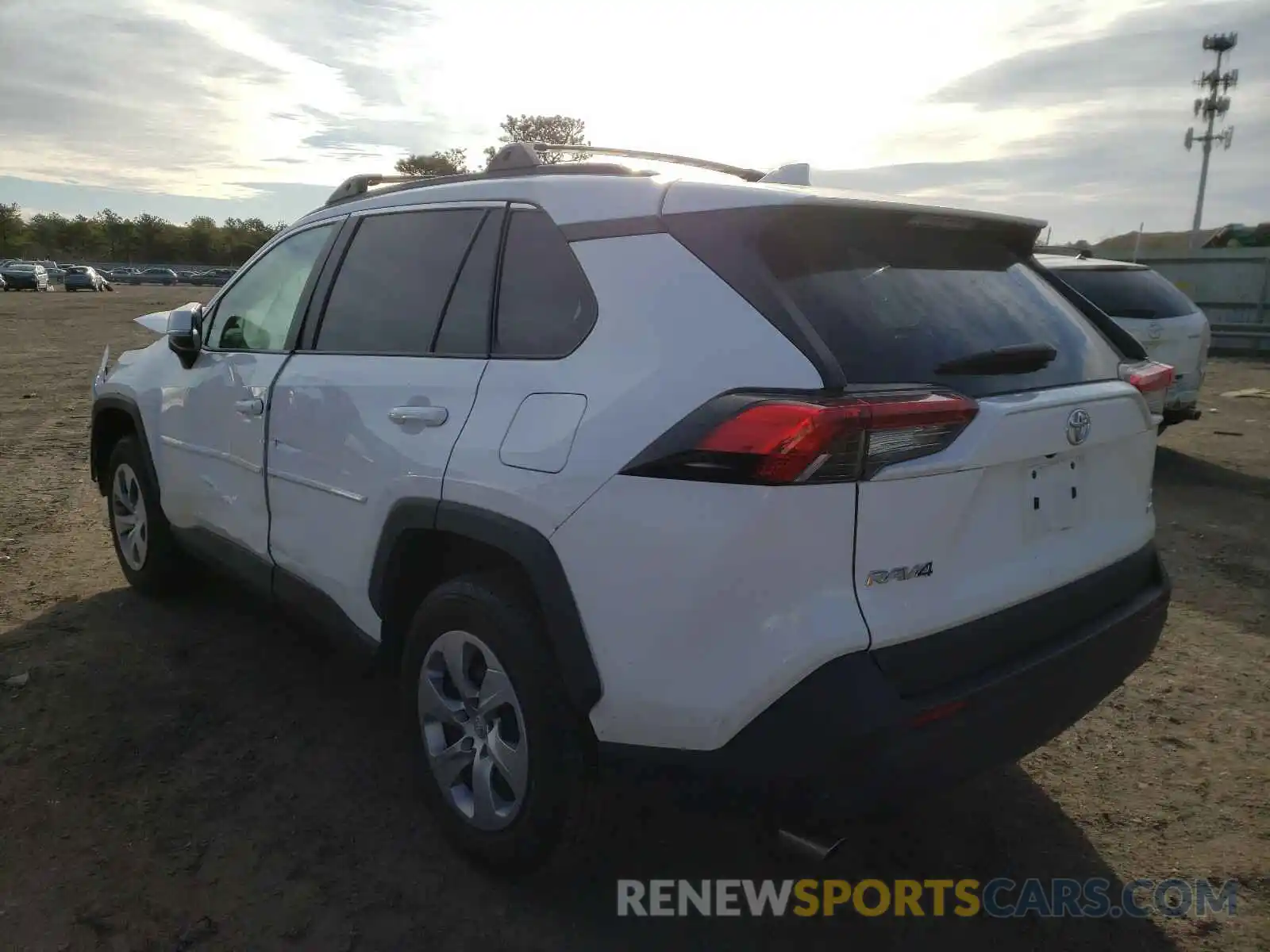 3 Photograph of a damaged car 2T3G1RFV7KC034035 TOYOTA RAV4 2019