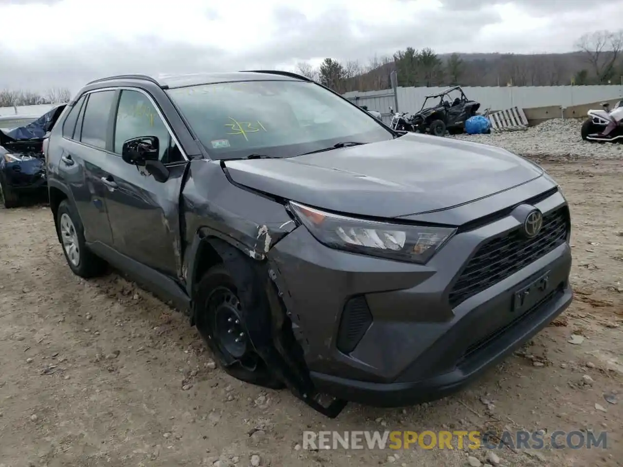 1 Photograph of a damaged car 2T3G1RFV7KC039252 TOYOTA RAV4 2019