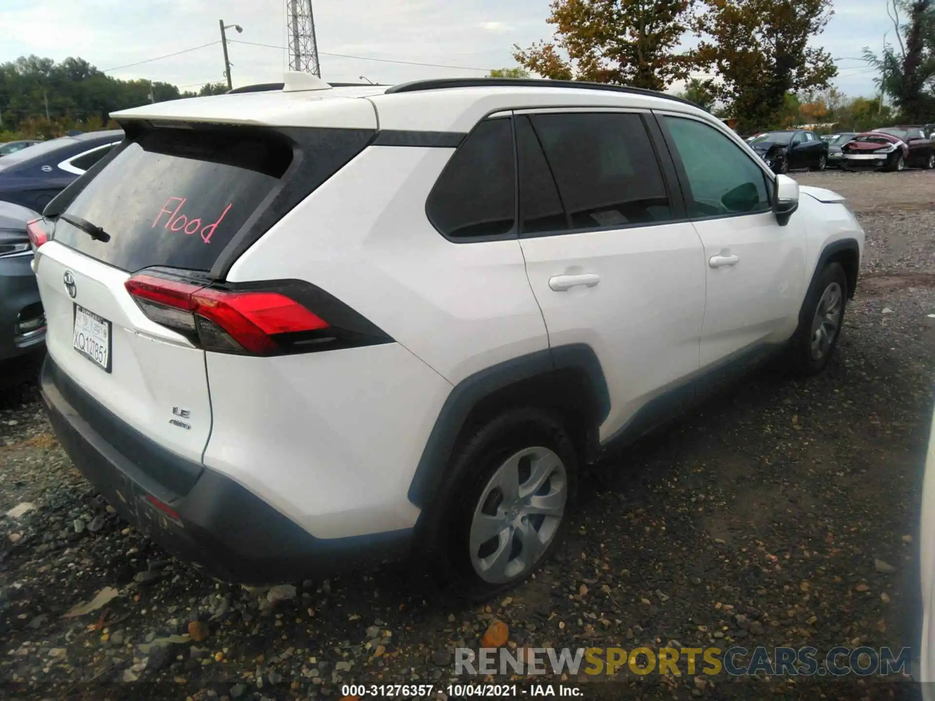 4 Photograph of a damaged car 2T3G1RFV7KW044627 TOYOTA RAV4 2019