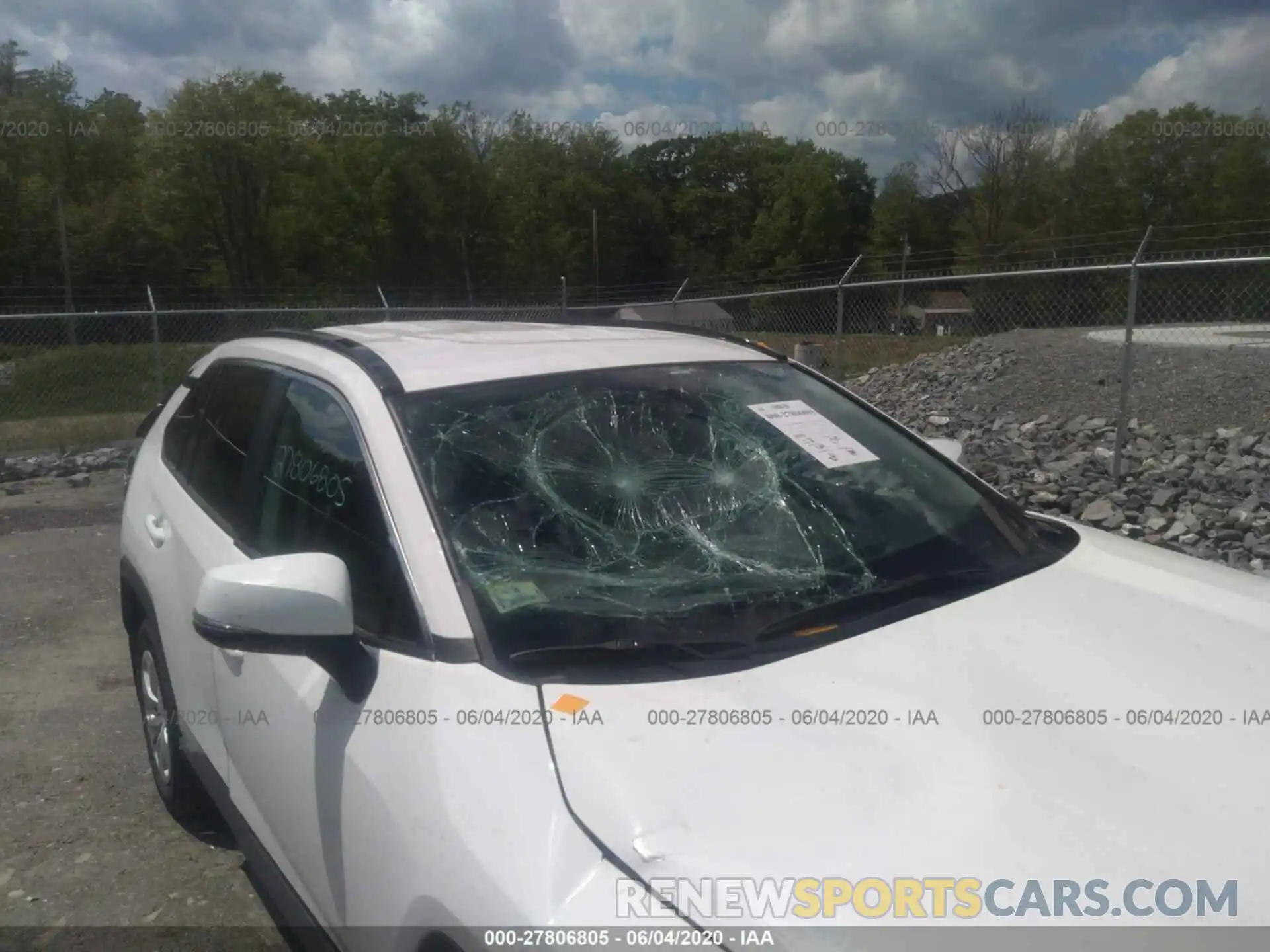 6 Photograph of a damaged car 2T3G1RFV7KW064134 TOYOTA RAV4 2019