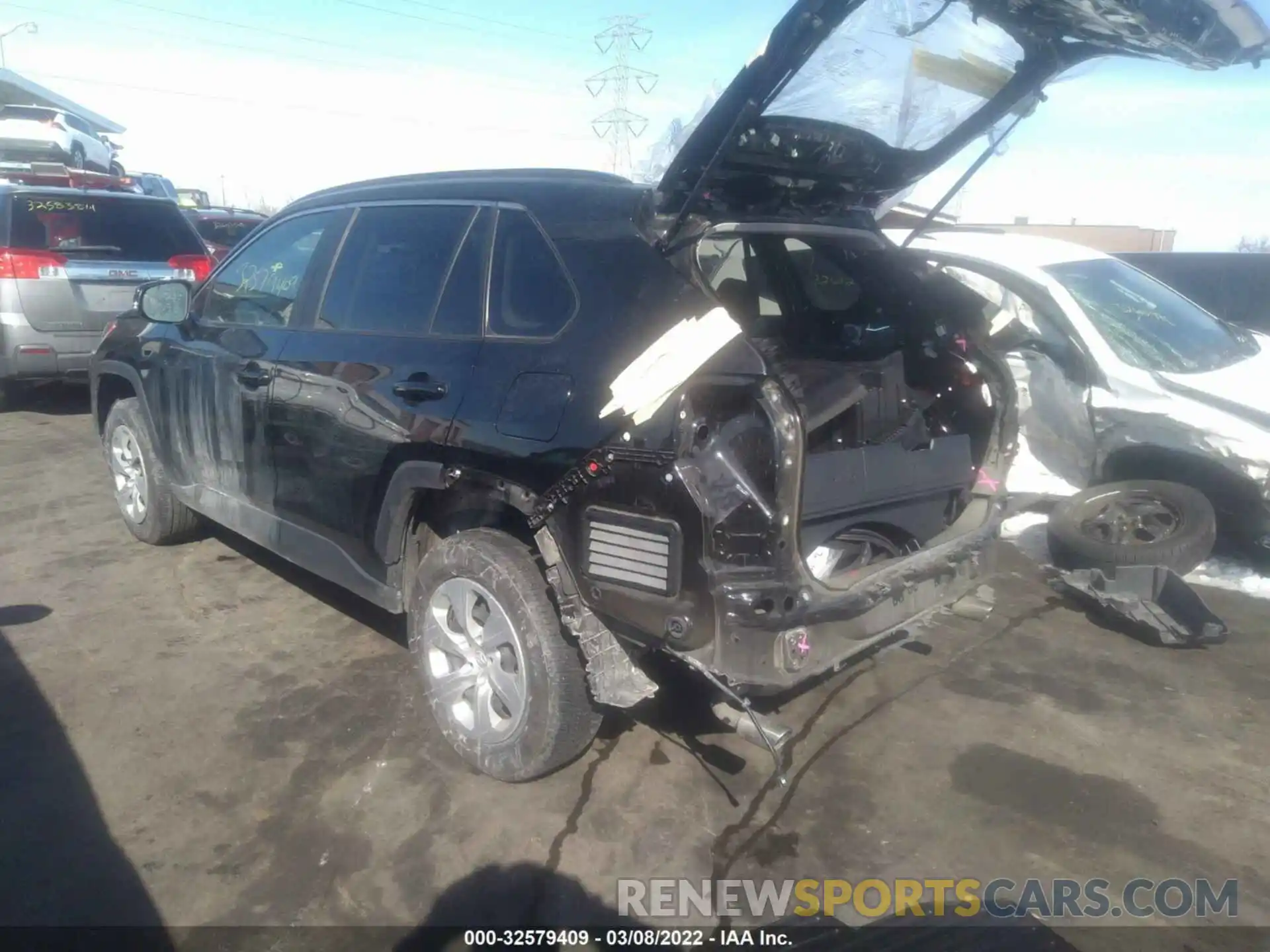 3 Photograph of a damaged car 2T3G1RFV7KW065543 TOYOTA RAV4 2019