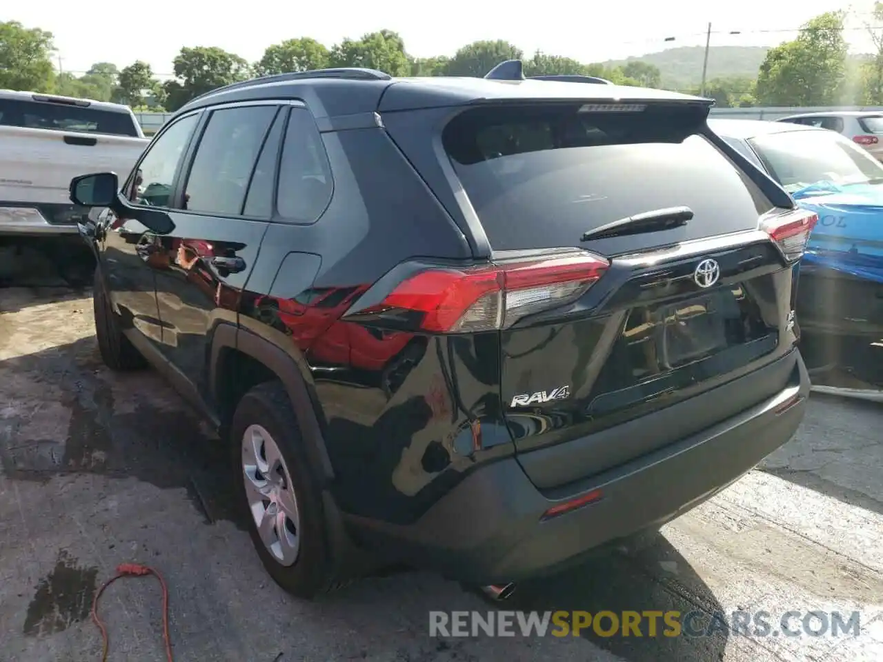 3 Photograph of a damaged car 2T3G1RFV7KW073609 TOYOTA RAV4 2019