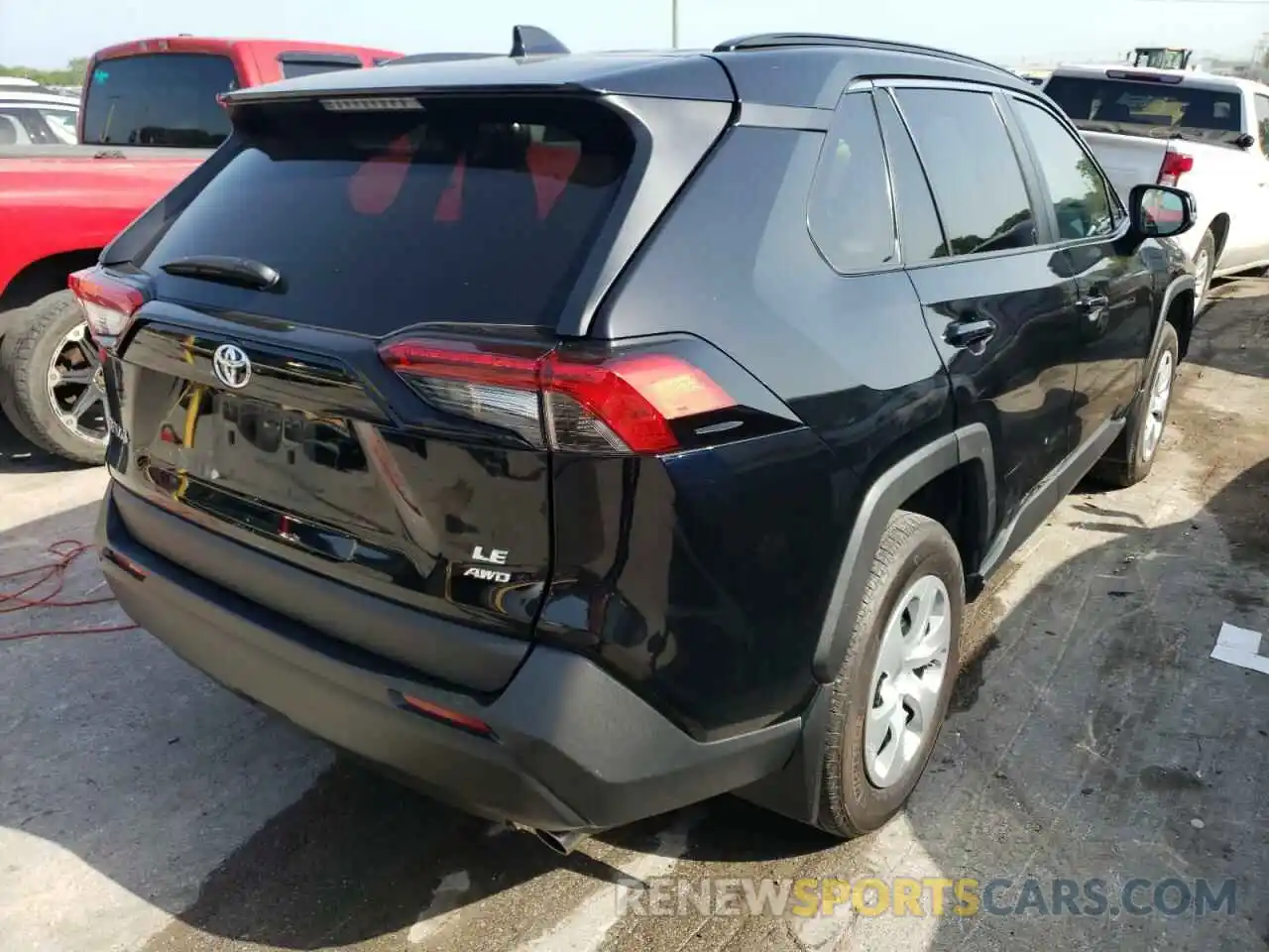 4 Photograph of a damaged car 2T3G1RFV7KW073609 TOYOTA RAV4 2019