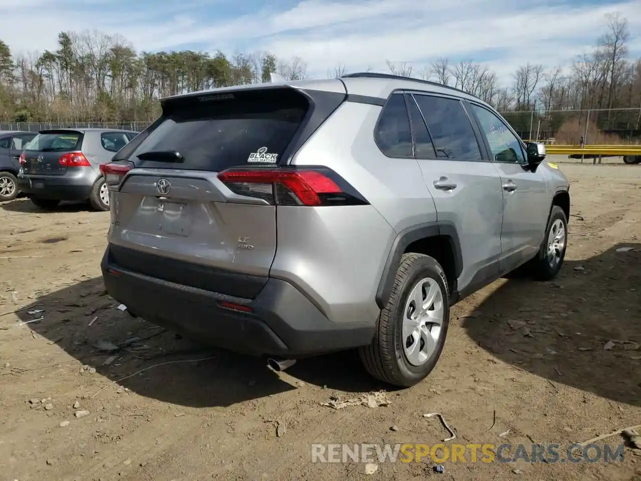 4 Photograph of a damaged car 2T3G1RFV7KW079037 TOYOTA RAV4 2019