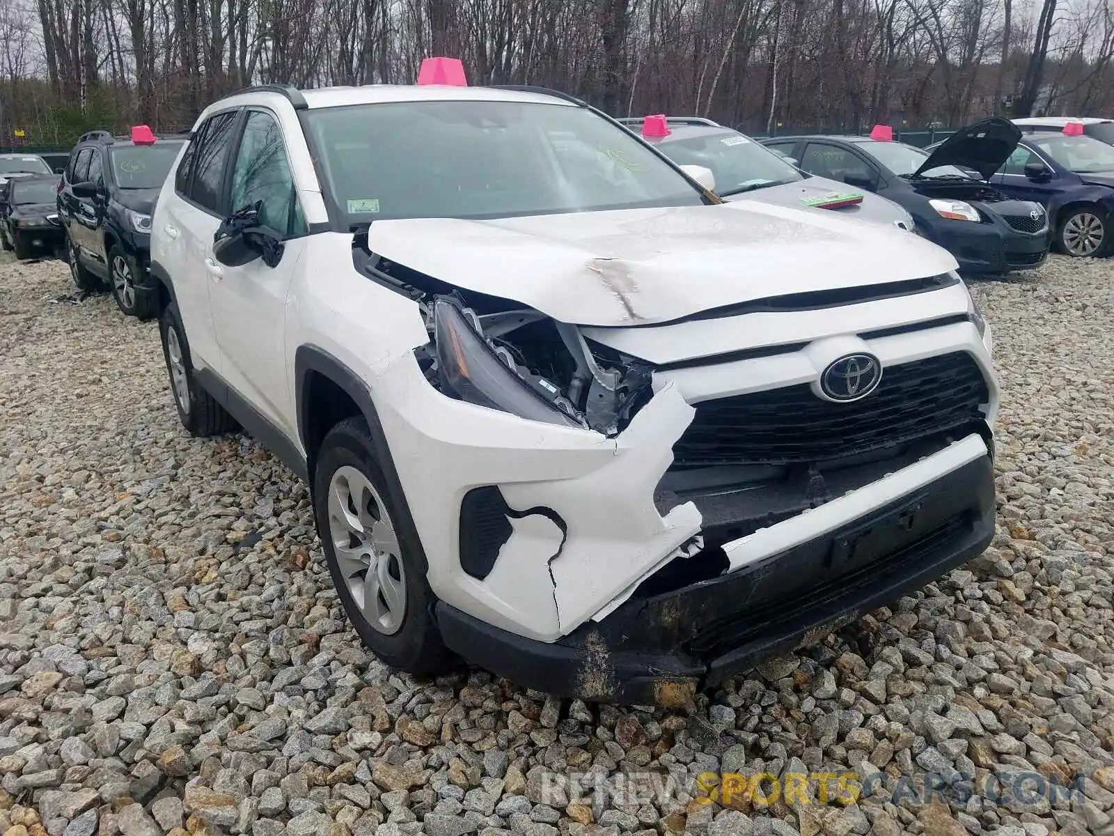 1 Photograph of a damaged car 2T3G1RFV8KC003487 TOYOTA RAV4 2019